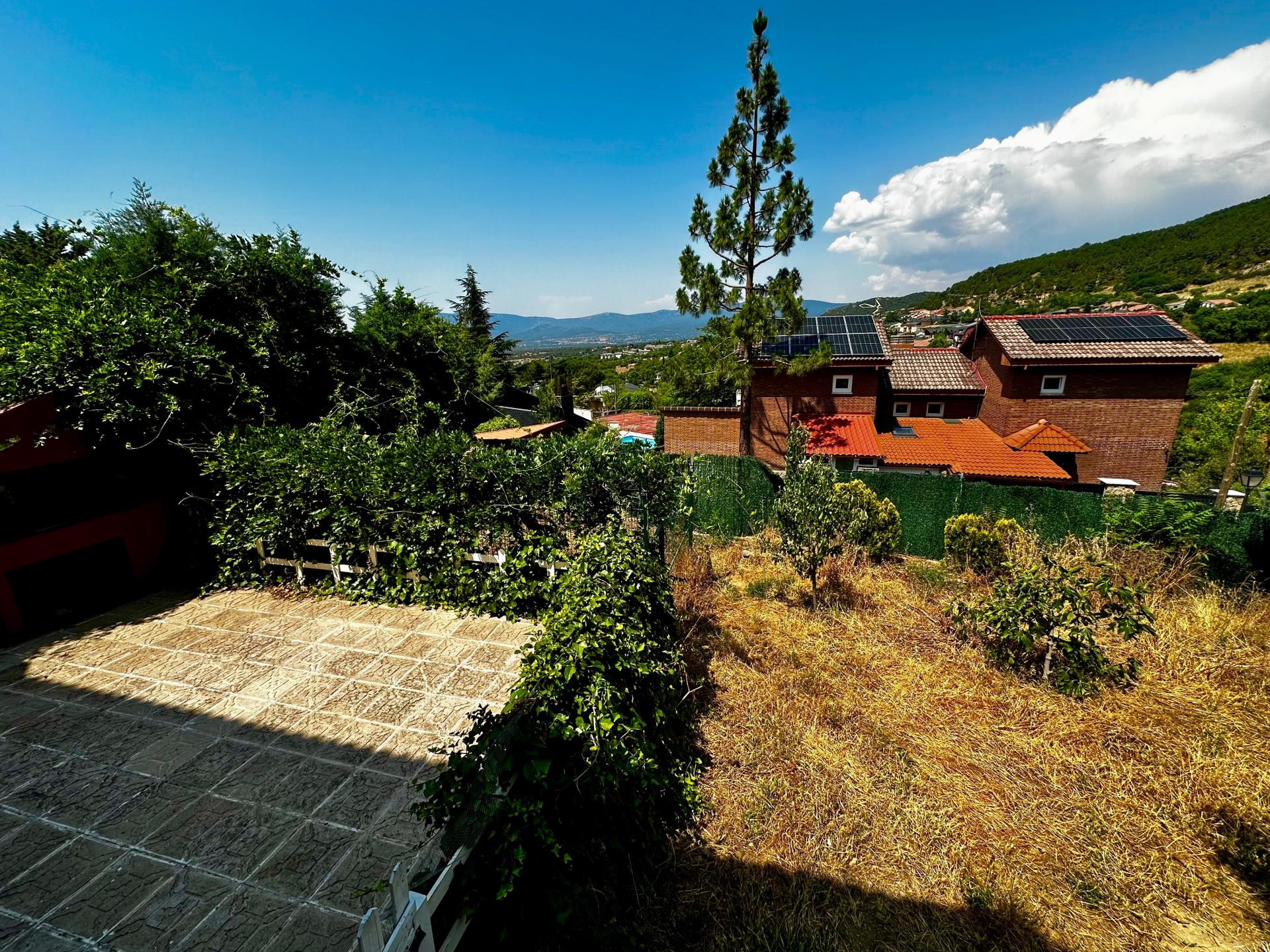 Photo 23 of the listing.