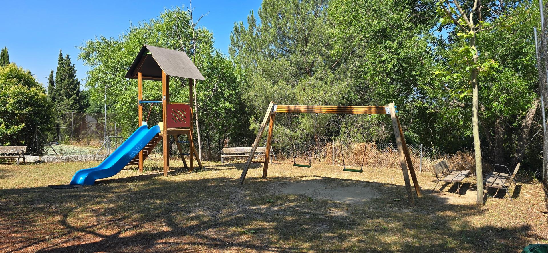 Photo 36 of the listing.