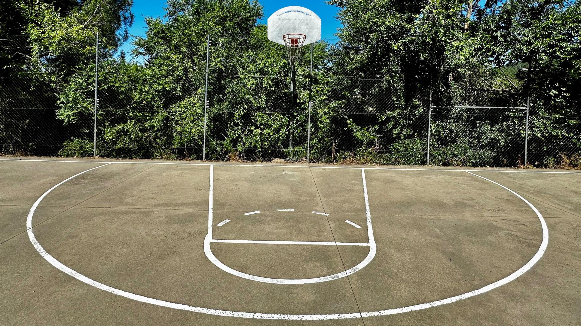 Photo 37 of the listing.