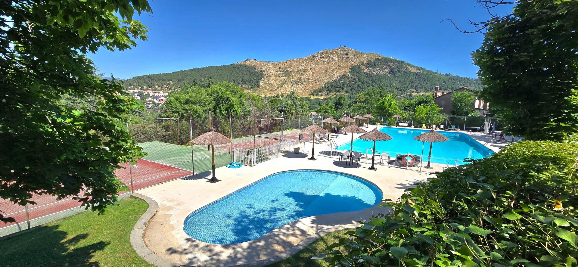 Photo 34 of the listing.