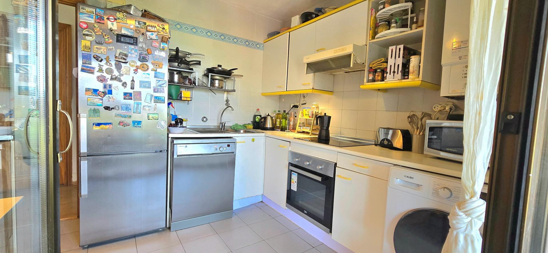 Photo 8 of the listing.