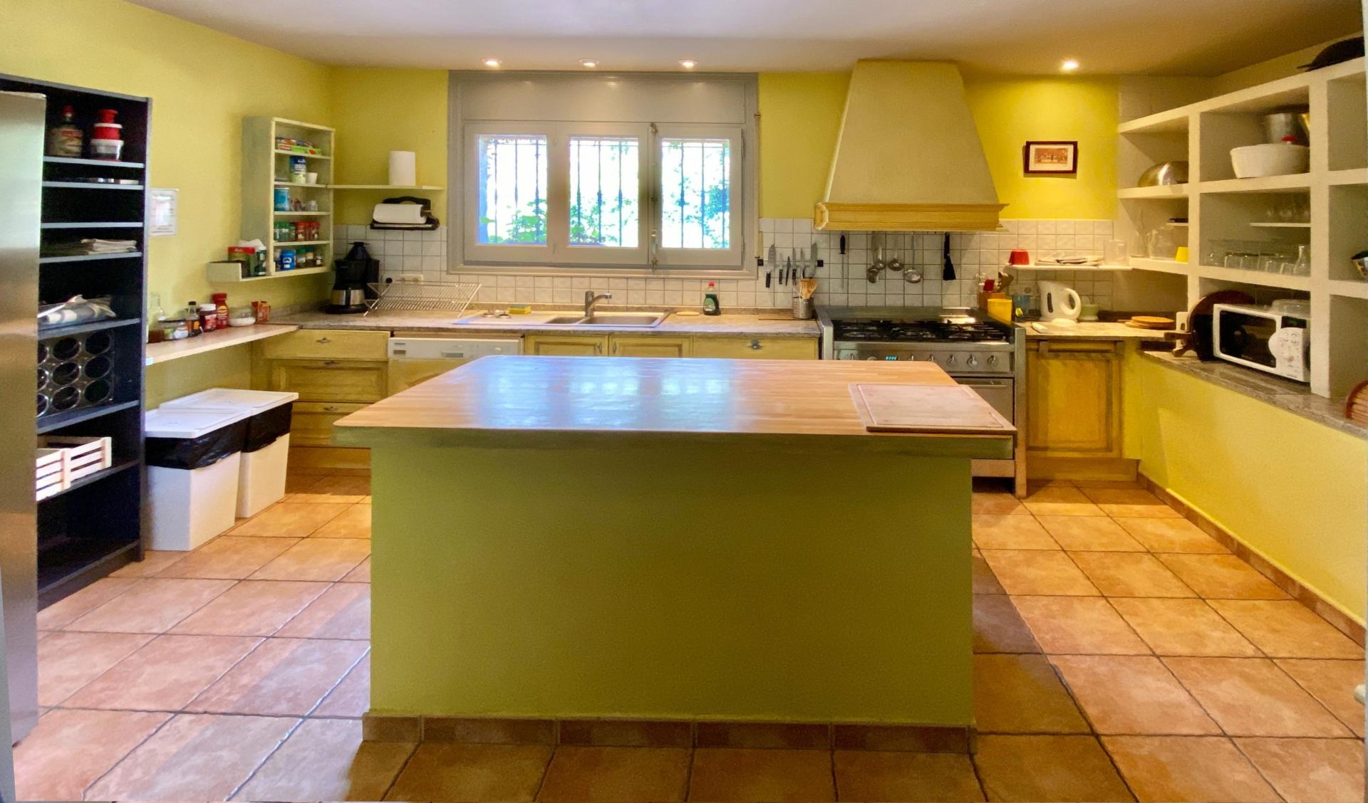 Photo 17 of the listing.