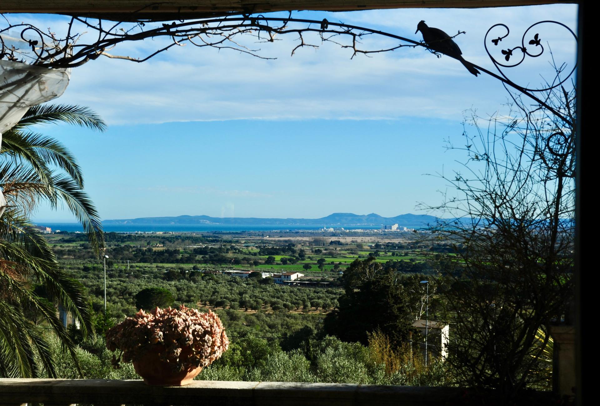 Photo 20 of the listing.