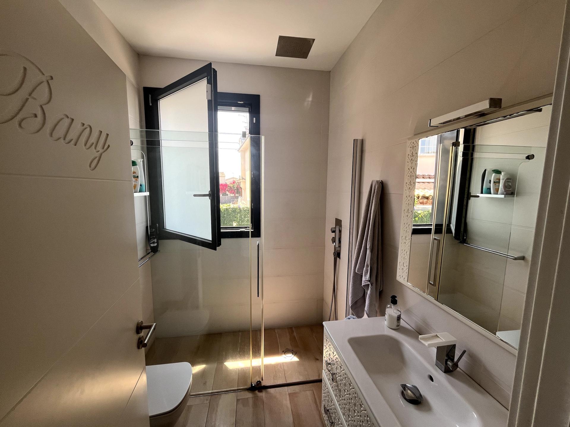 Photo 36 de l'annonce.