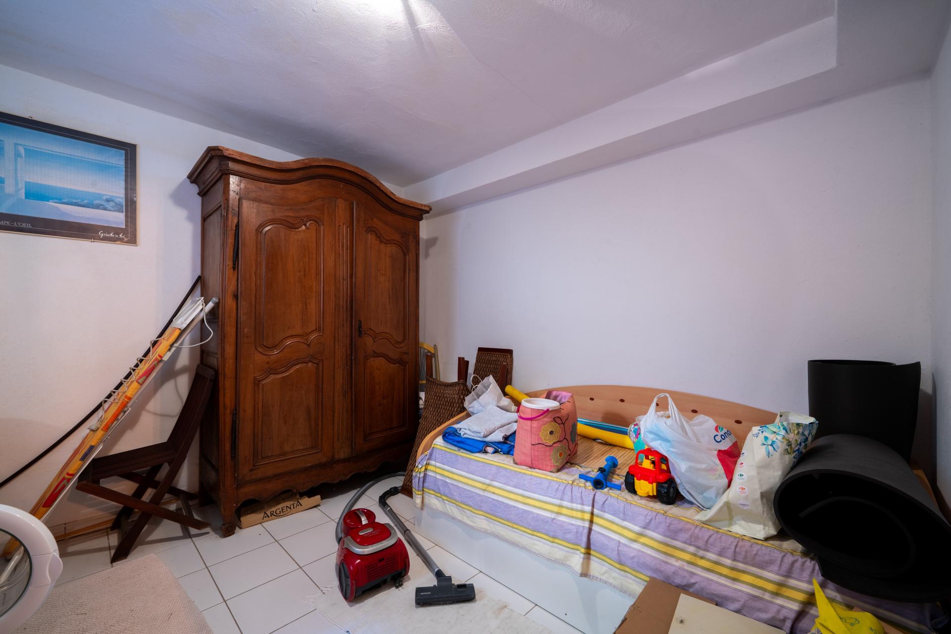 Photo 21 of the listing.