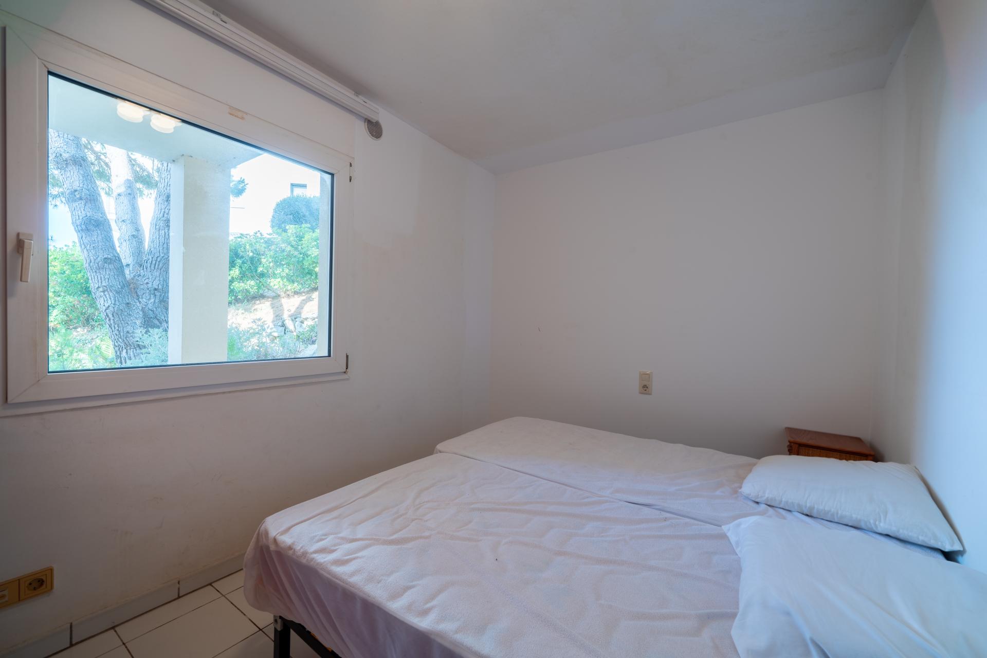 Photo 14 of the listing.