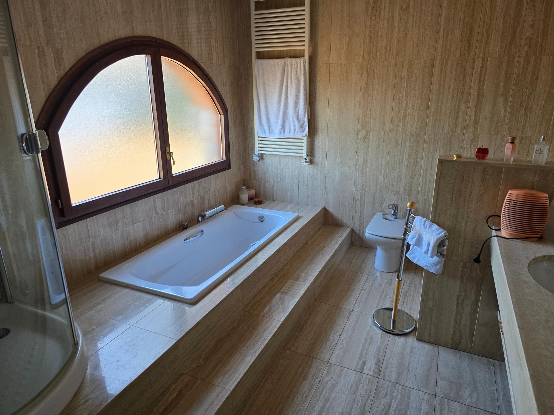 Photo 16 of the listing.