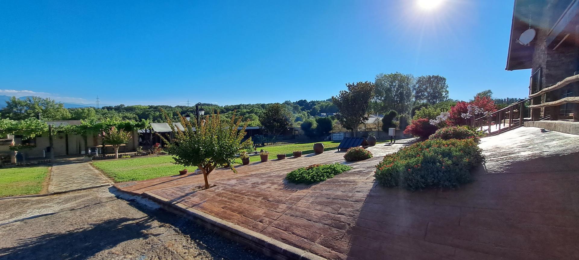 Photo 7 of the listing.