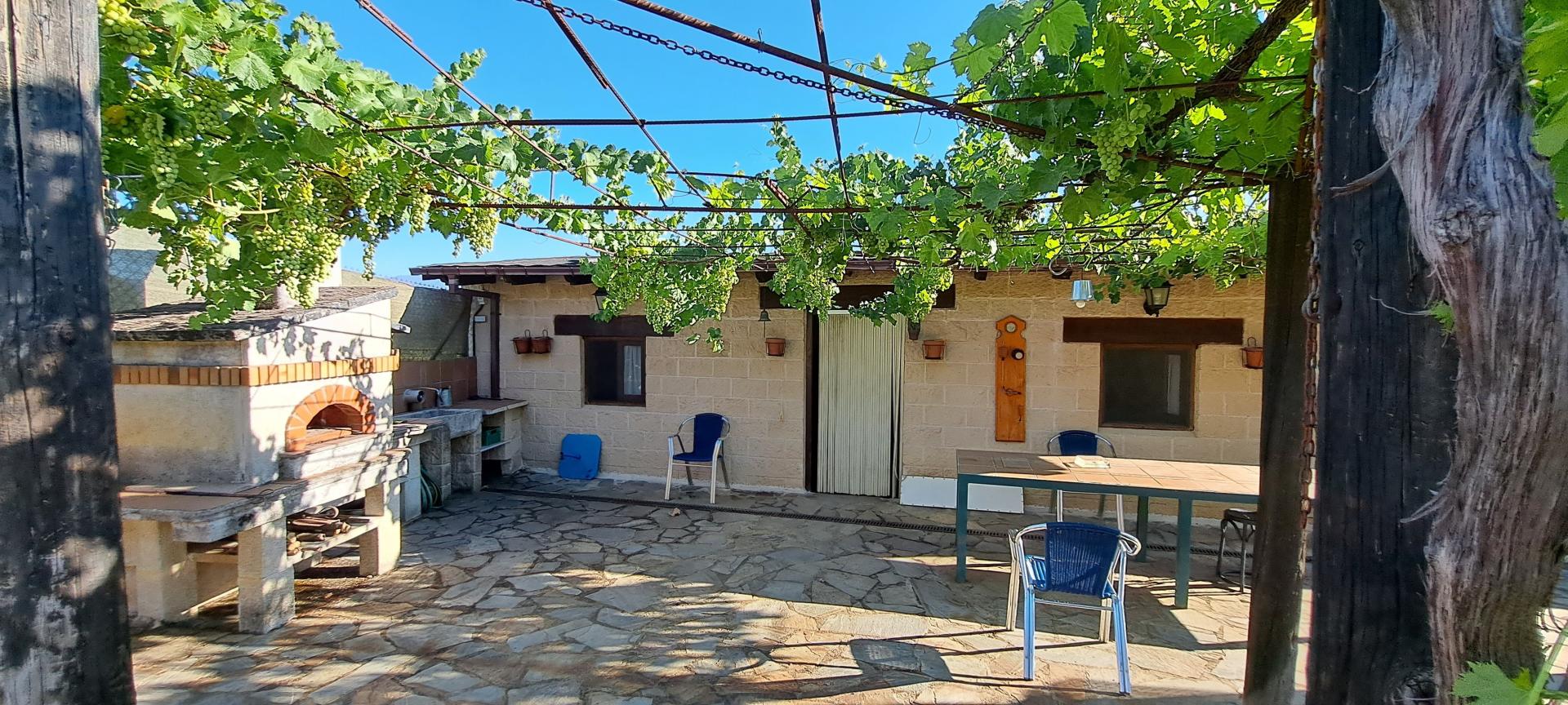 Photo 9 of the listing.