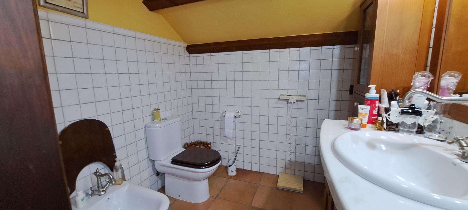 Photo 34 of the listing.