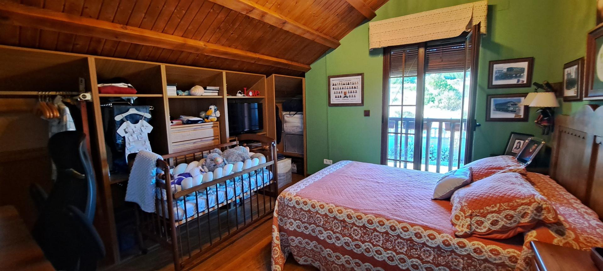 Photo 33 of the listing.