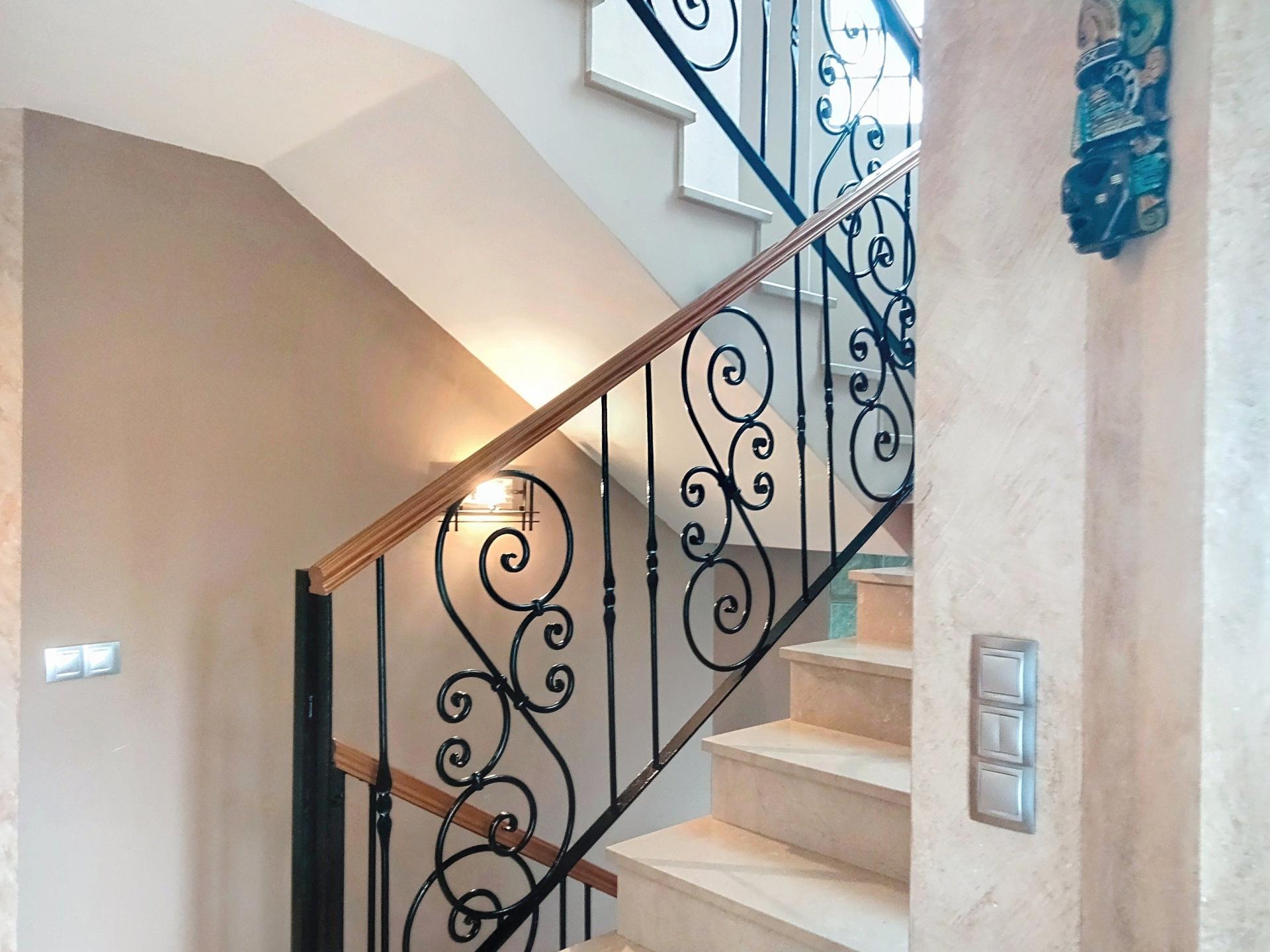 Photo 15 of the listing.