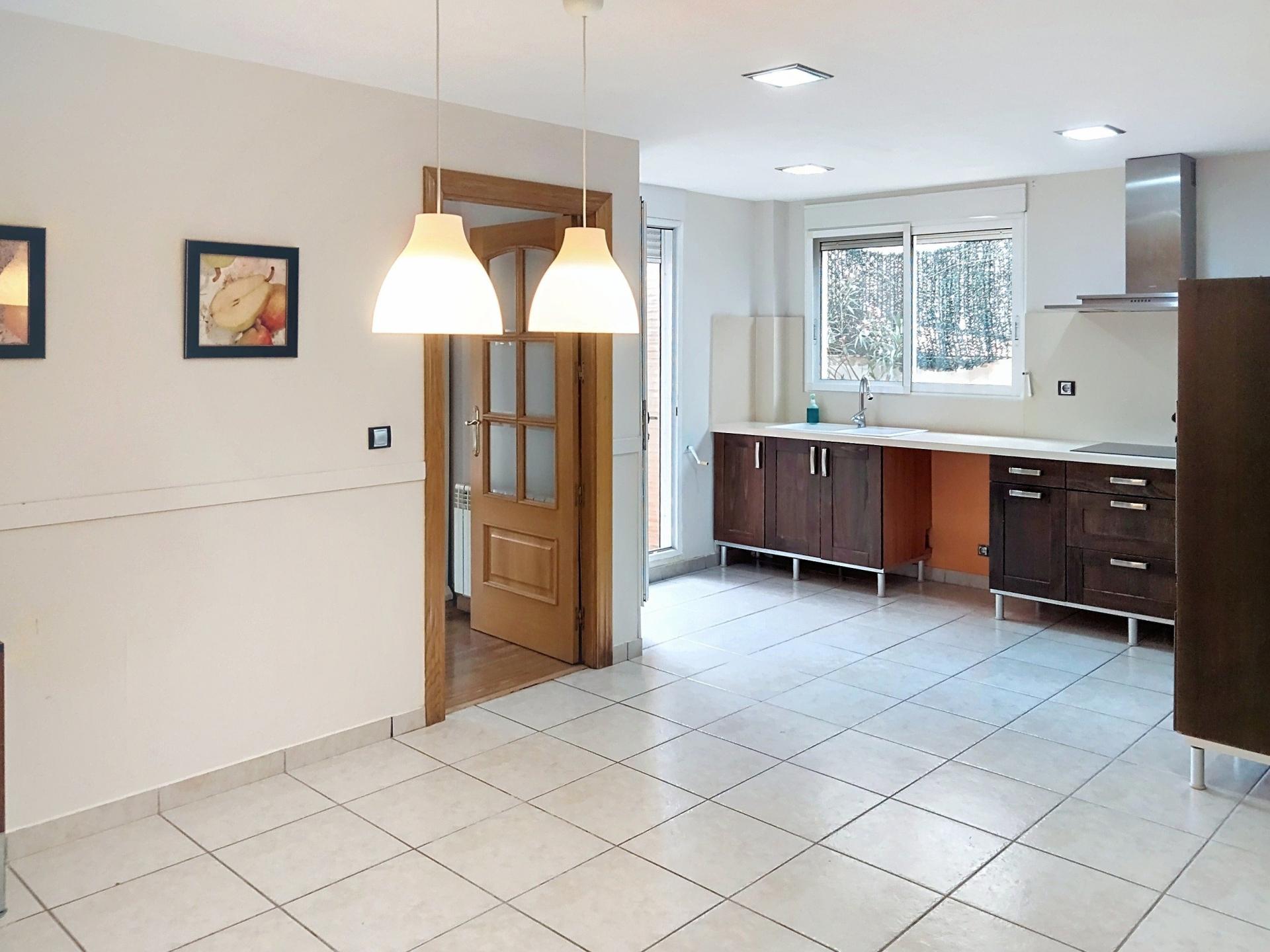 Photo 12 of the listing.