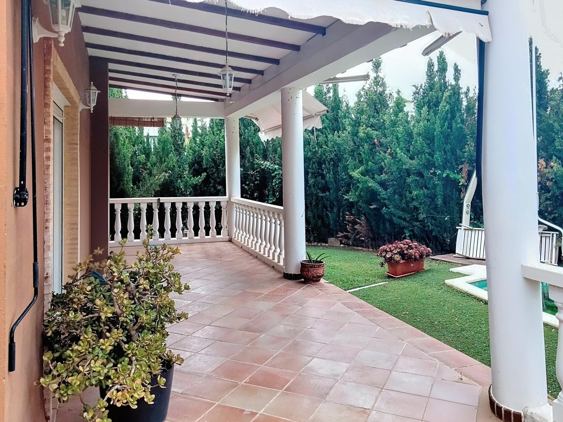 Photo 5 of the listing.