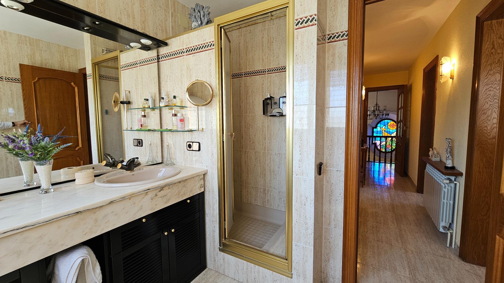 Photo 21 de l'annonce.