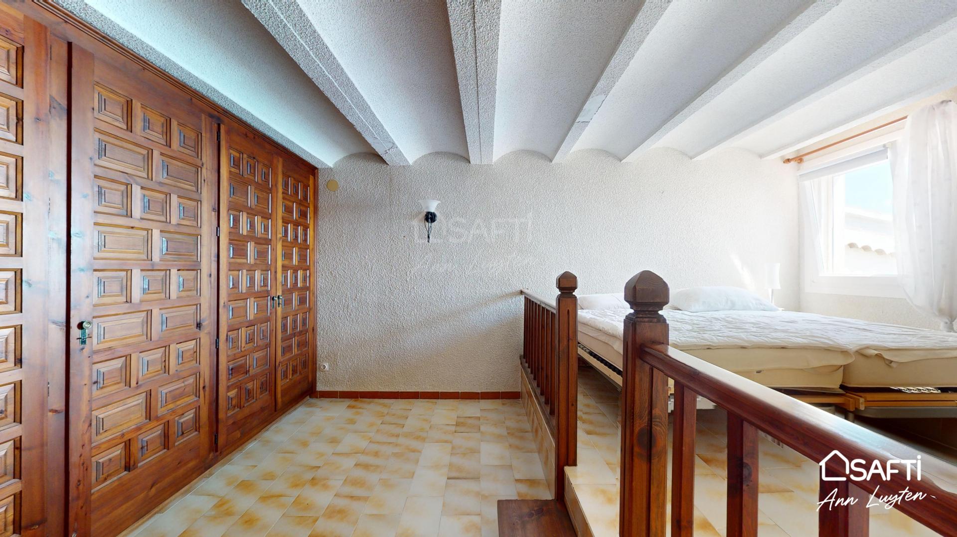 Photo 12 of the listing.