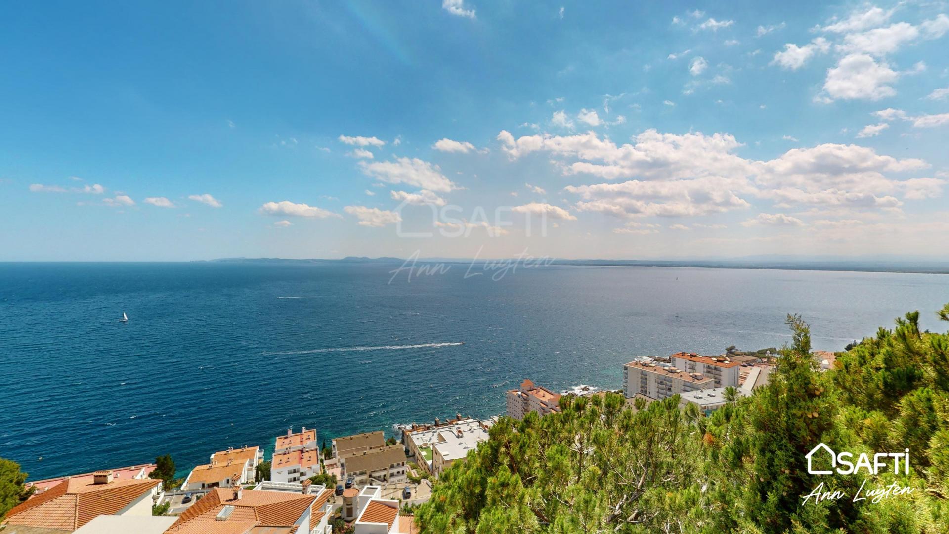 Photo 11 of the listing.