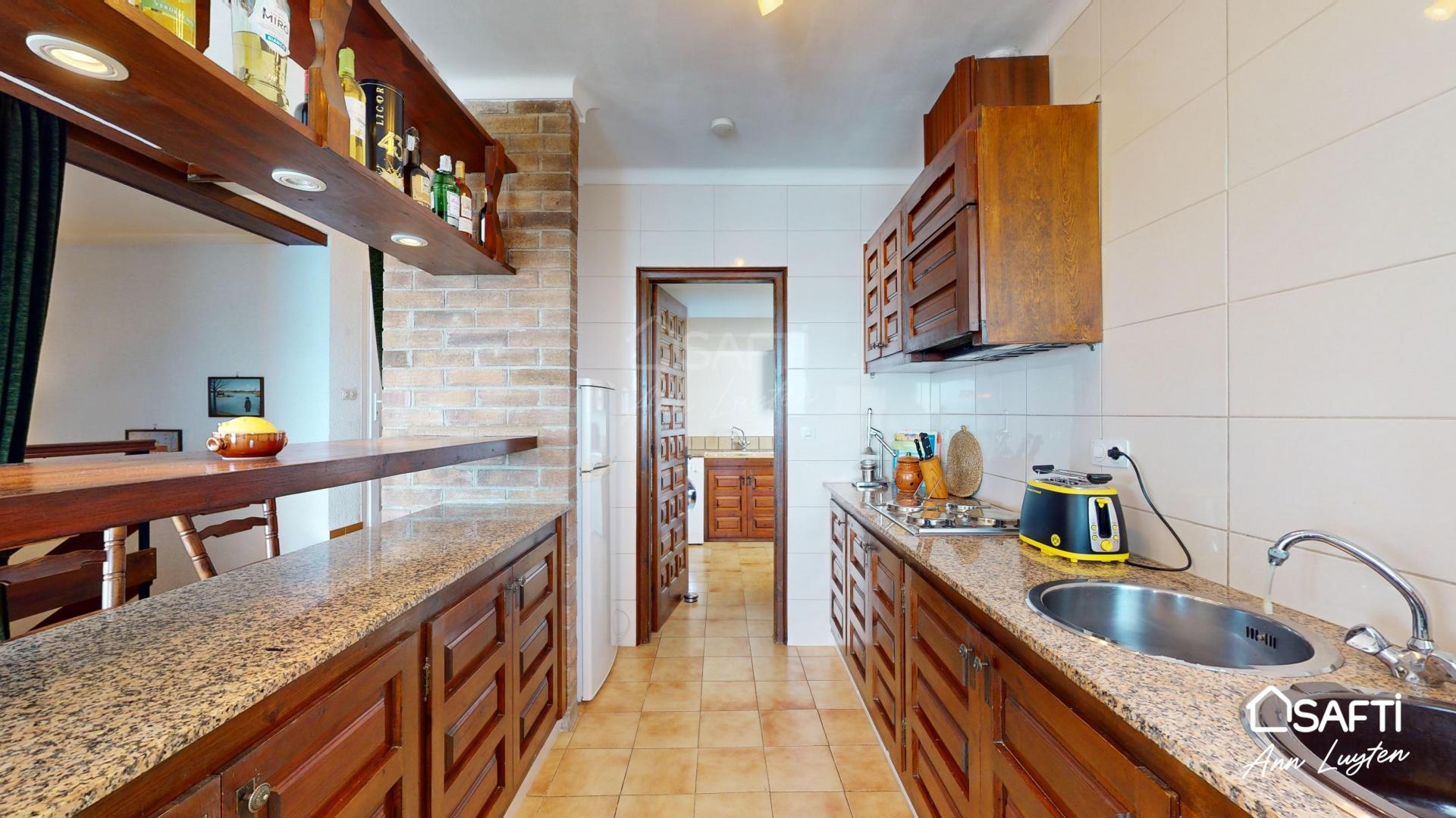 Photo 6 of the listing.