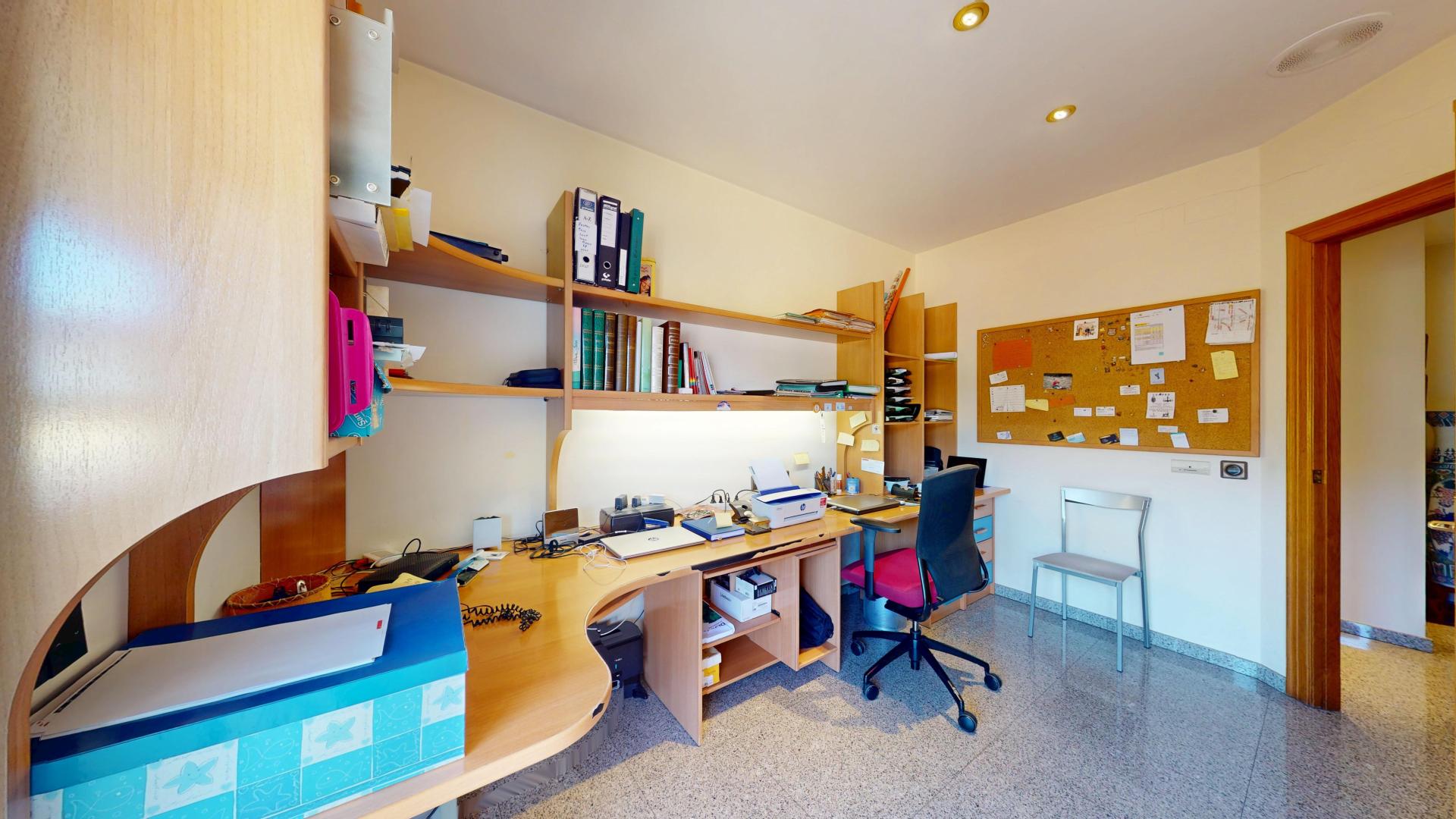 Photo 33 de l'annonce.