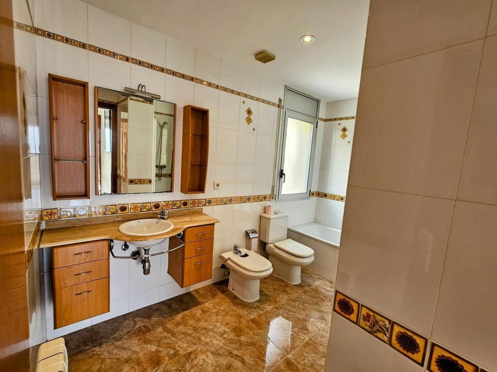 Photo 33 de l'annonce.