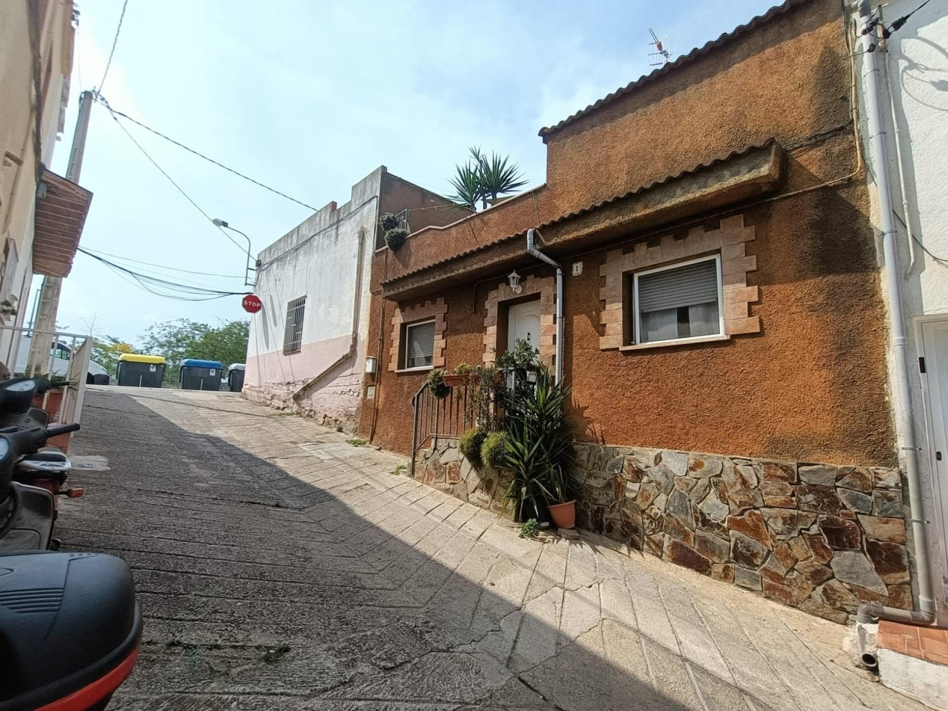 Photo 10 of the listing.