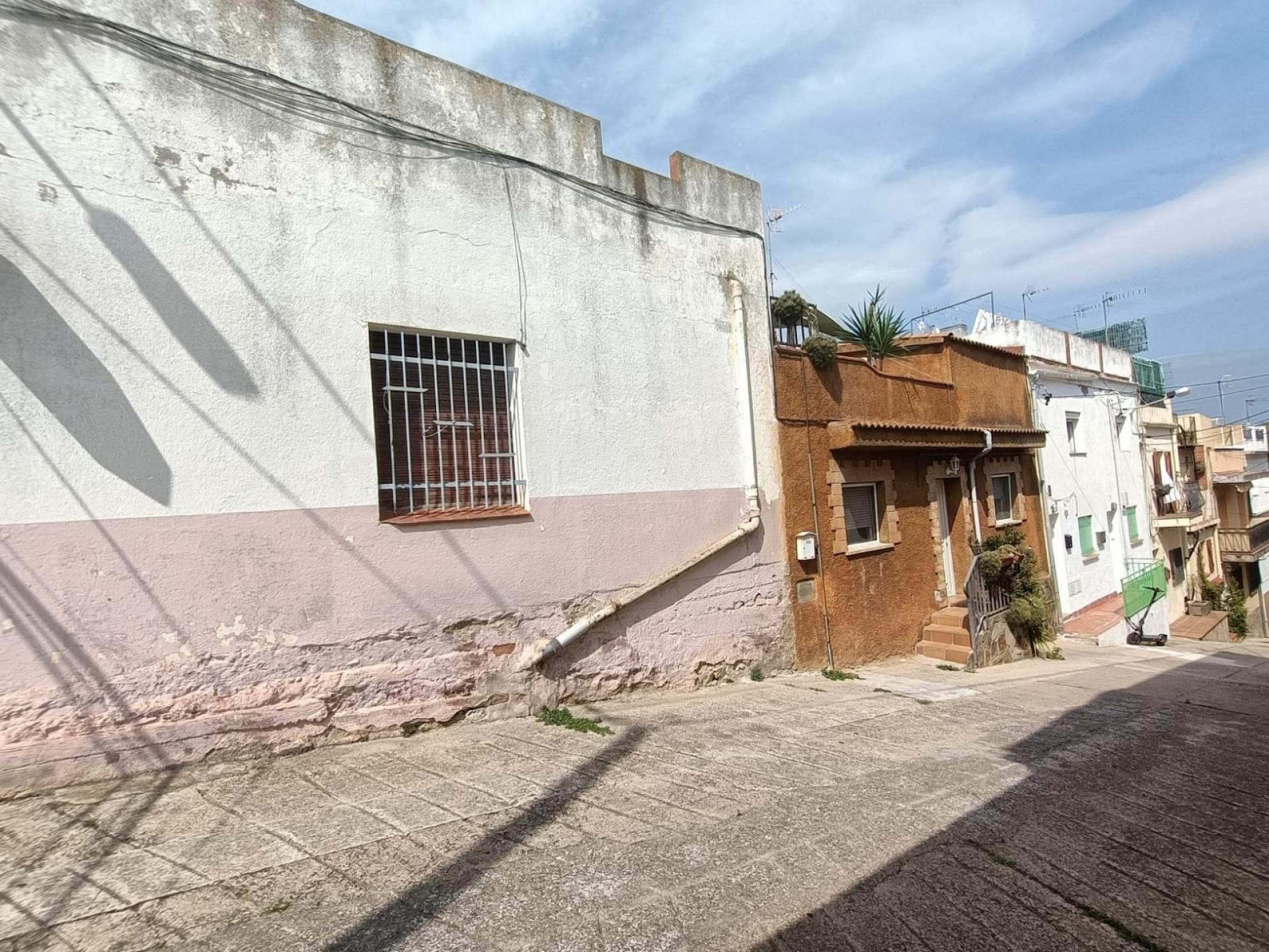 Photo 11 of the listing.