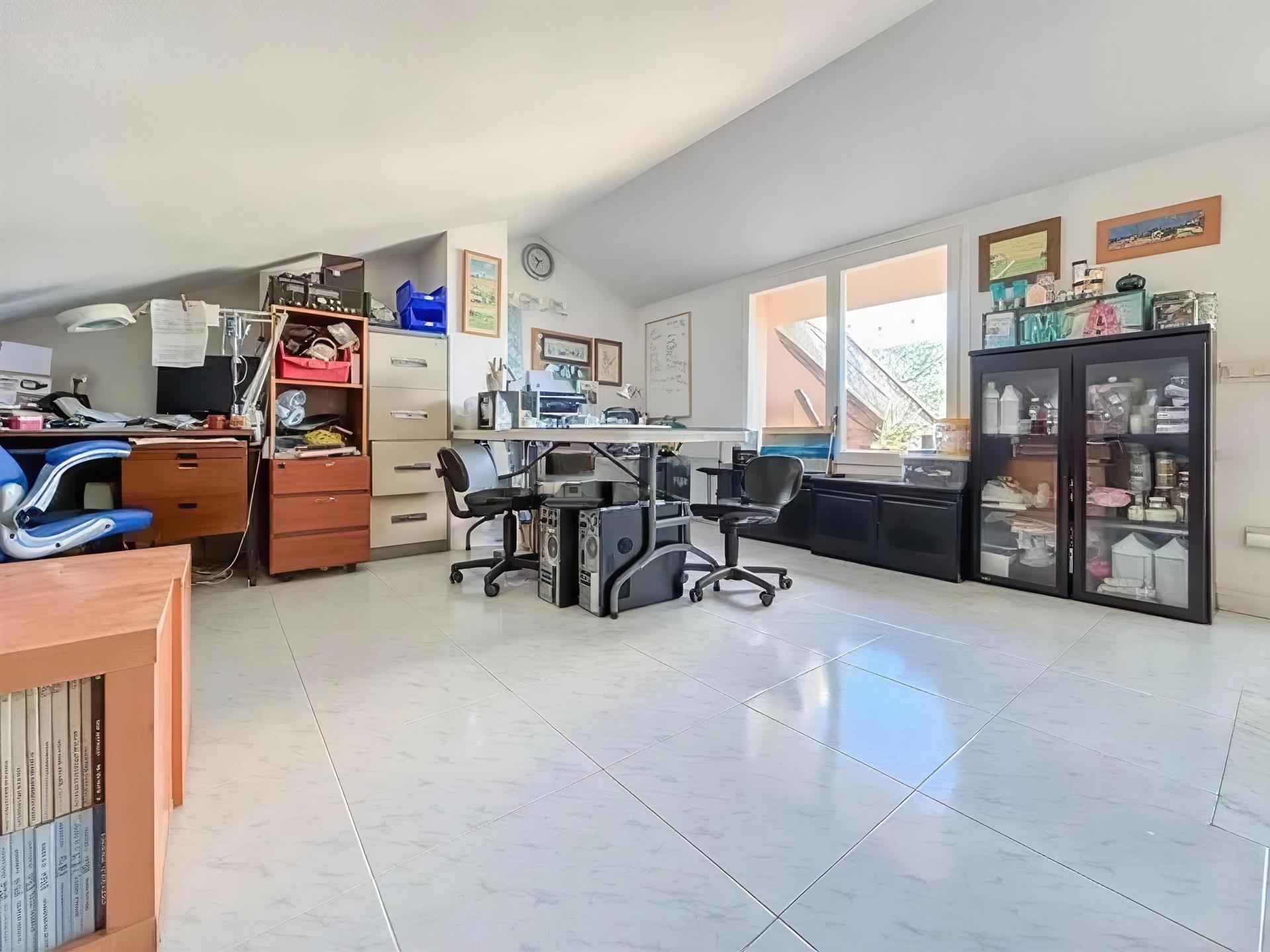 Photo 27 de l'annonce.