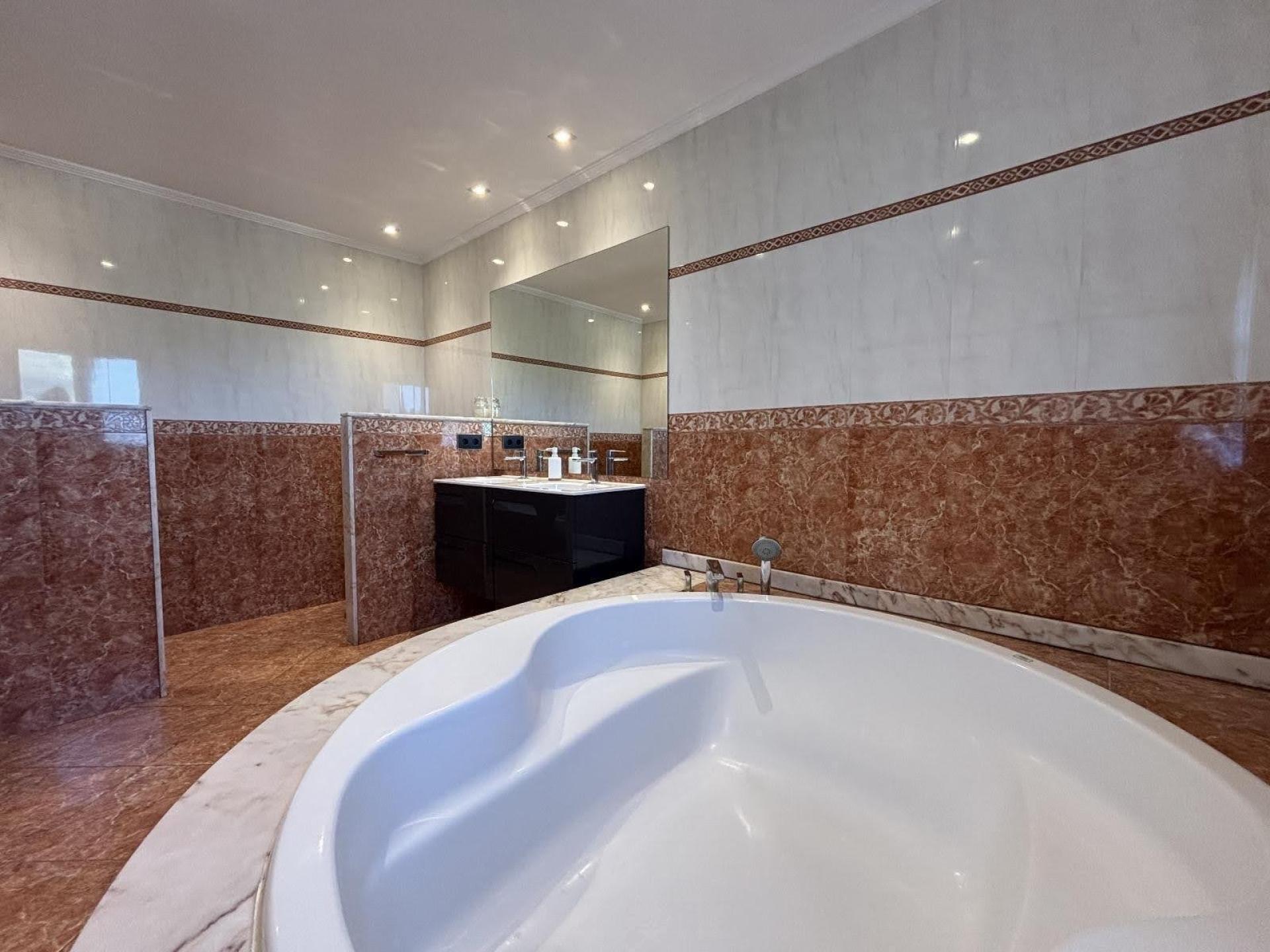 Photo 21 de l'annonce.