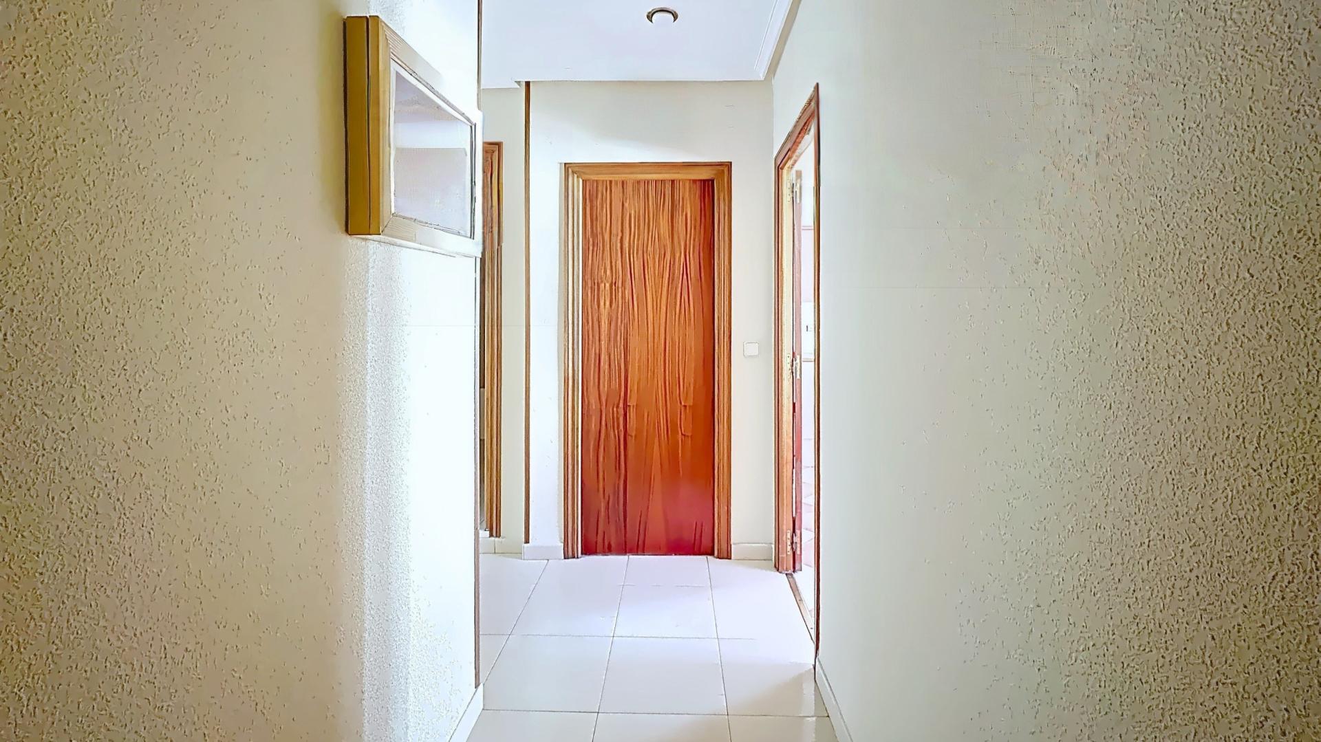 Photo 4 of the listing.