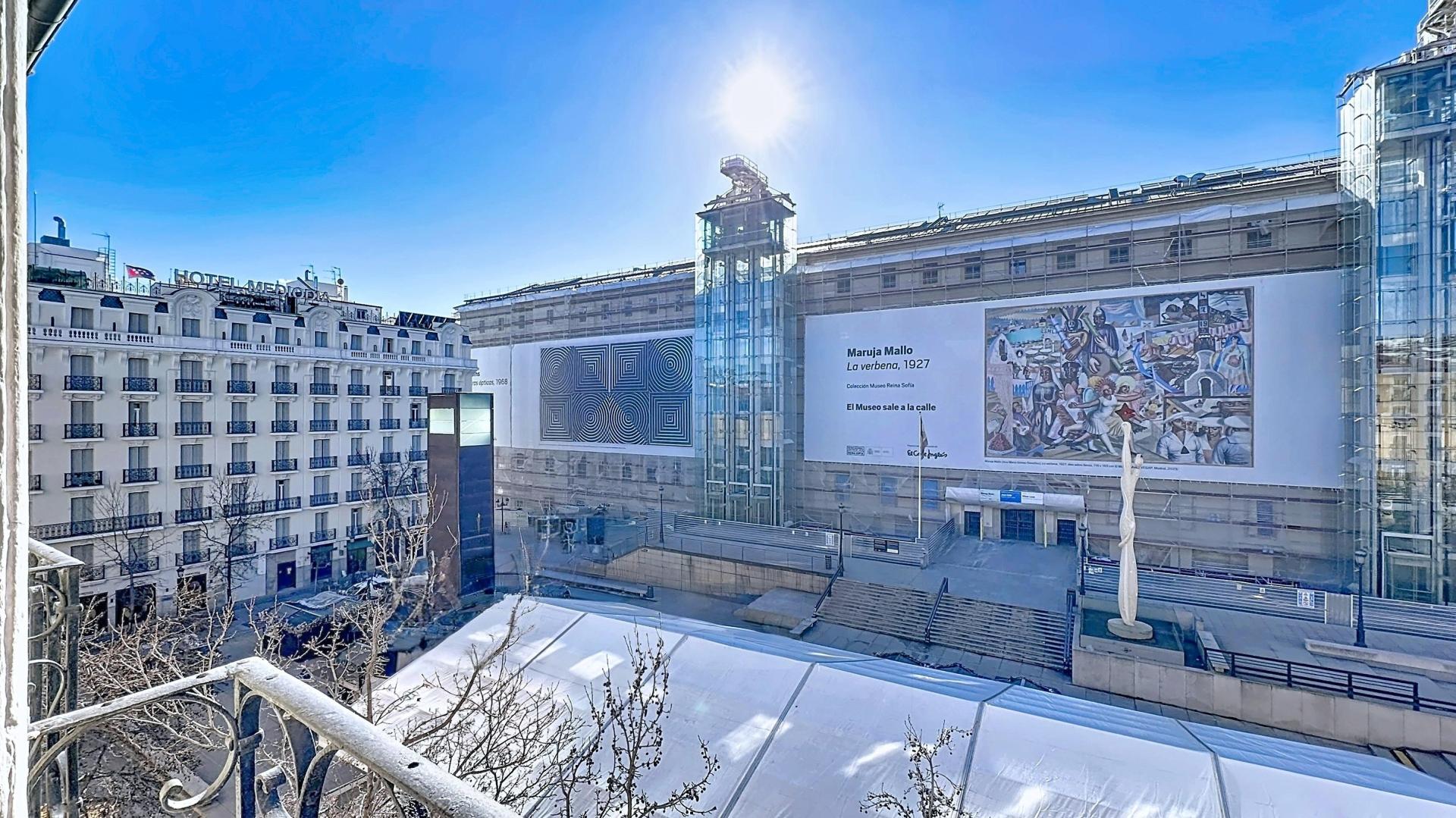 Photo 14 of the listing.