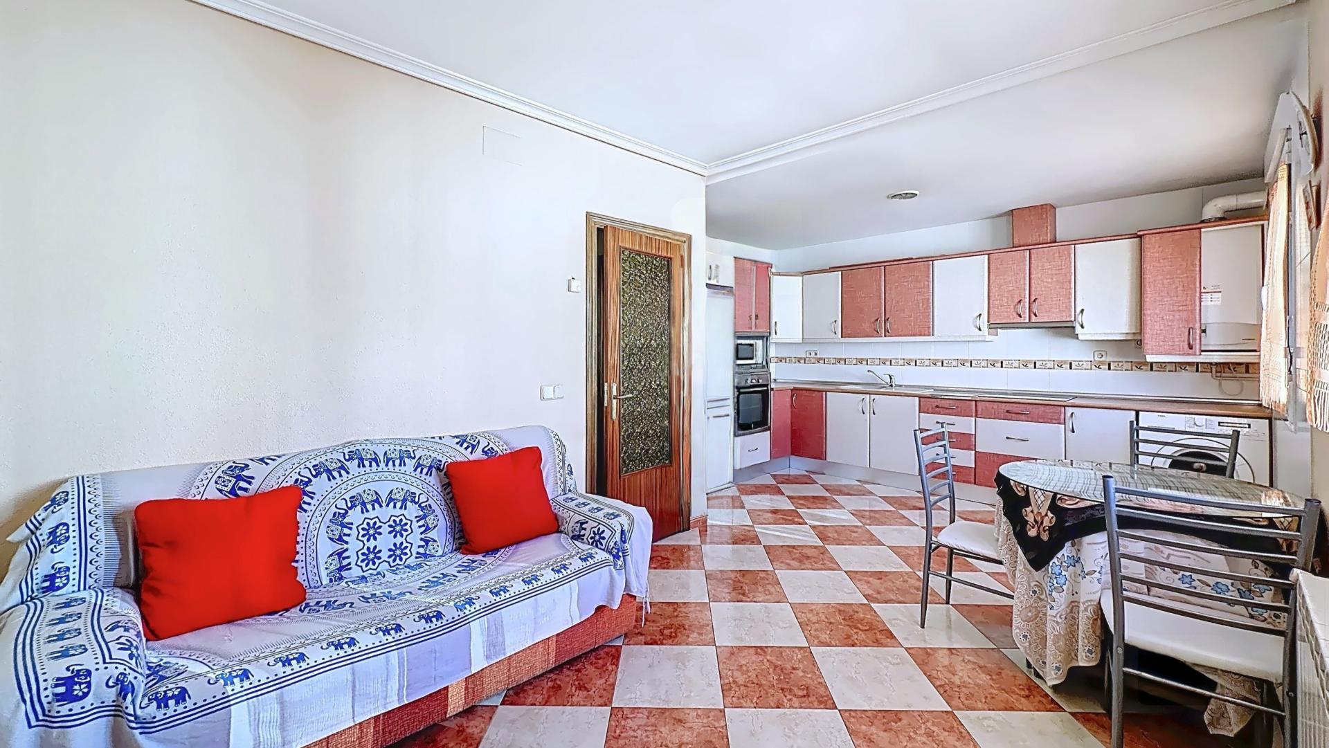 Photo 6 of the listing.