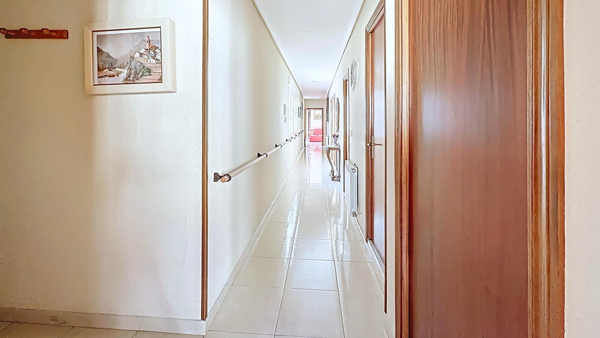 Photo 10 of the listing.