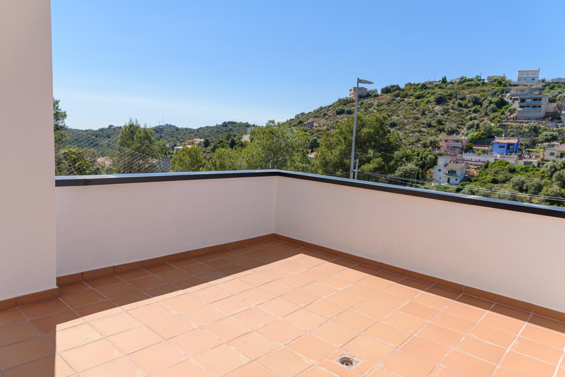 Photo 51 of the listing.