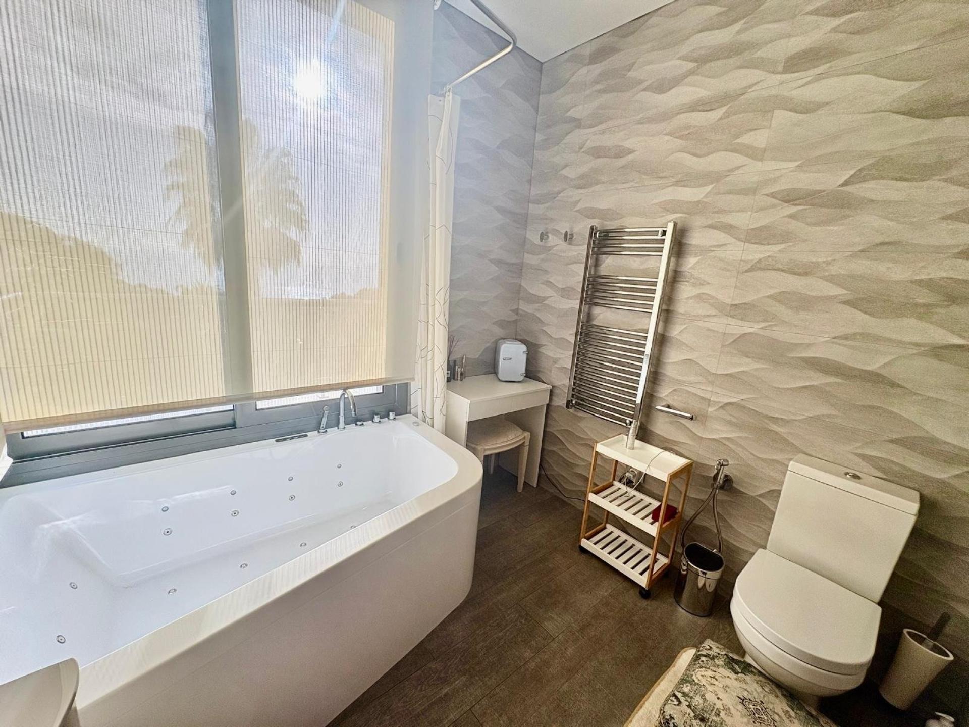 Photo 39 de l'annonce.