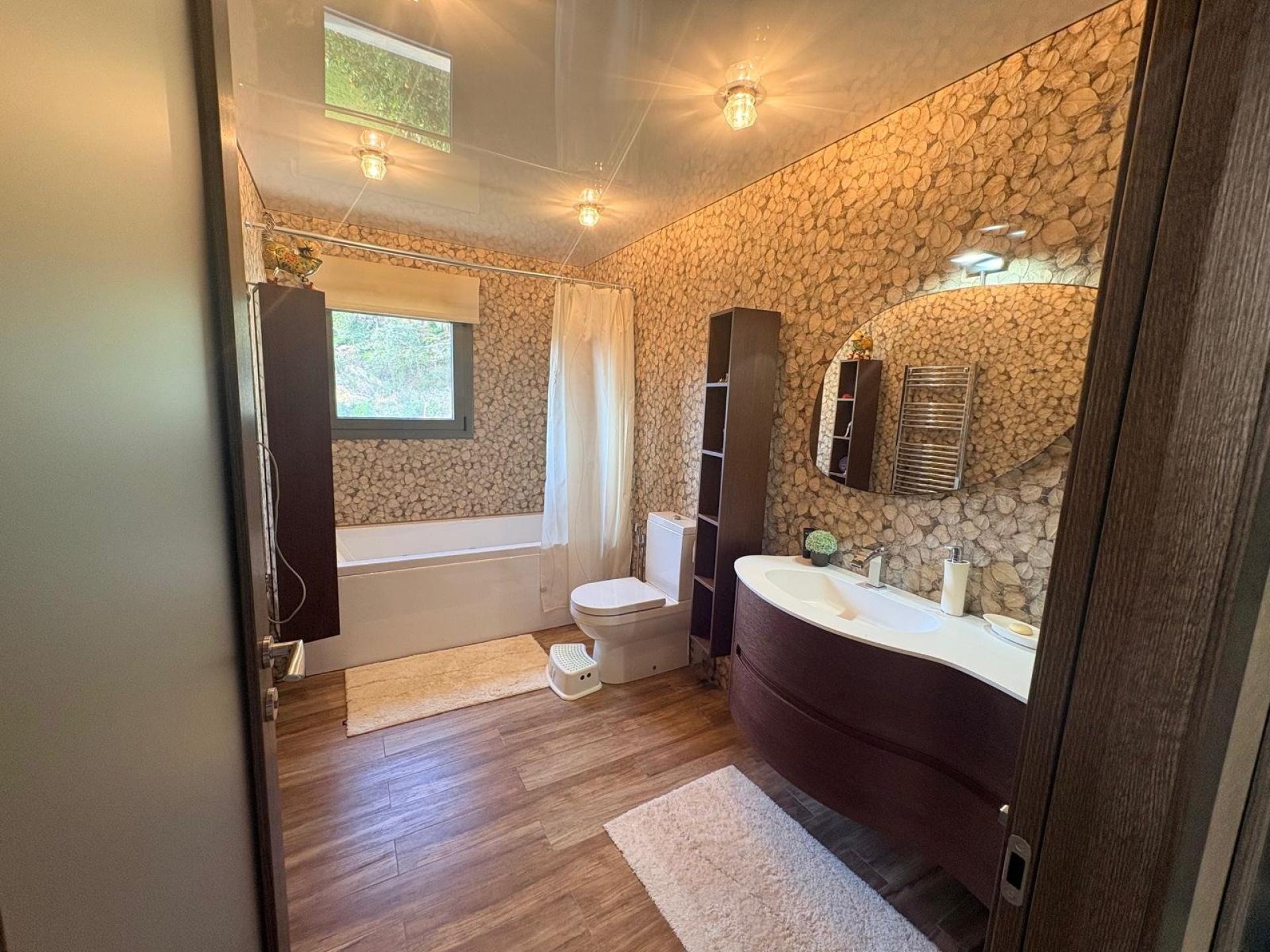 Photo 43 de l'annonce.