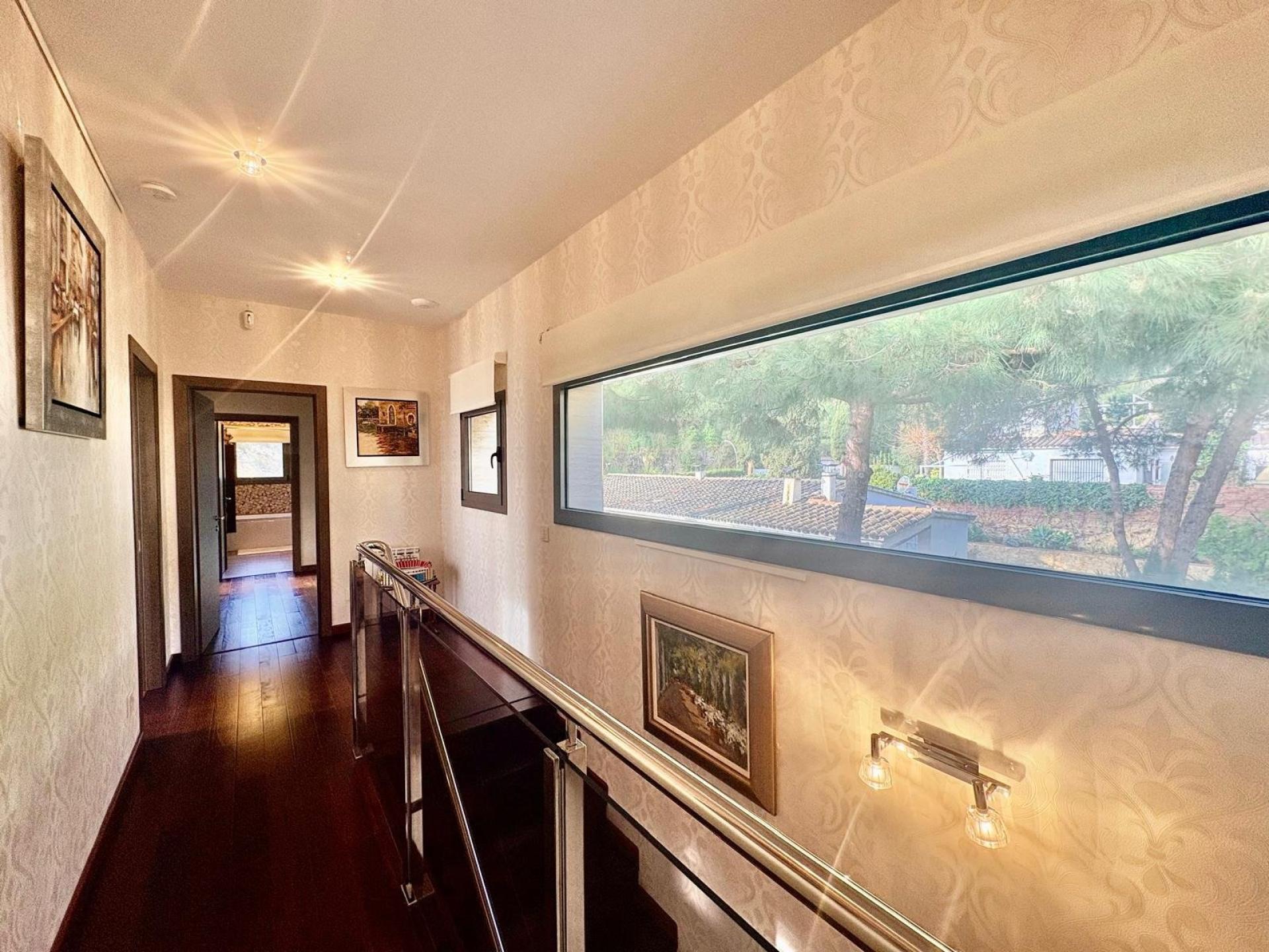 Photo 49 de l'annonce.