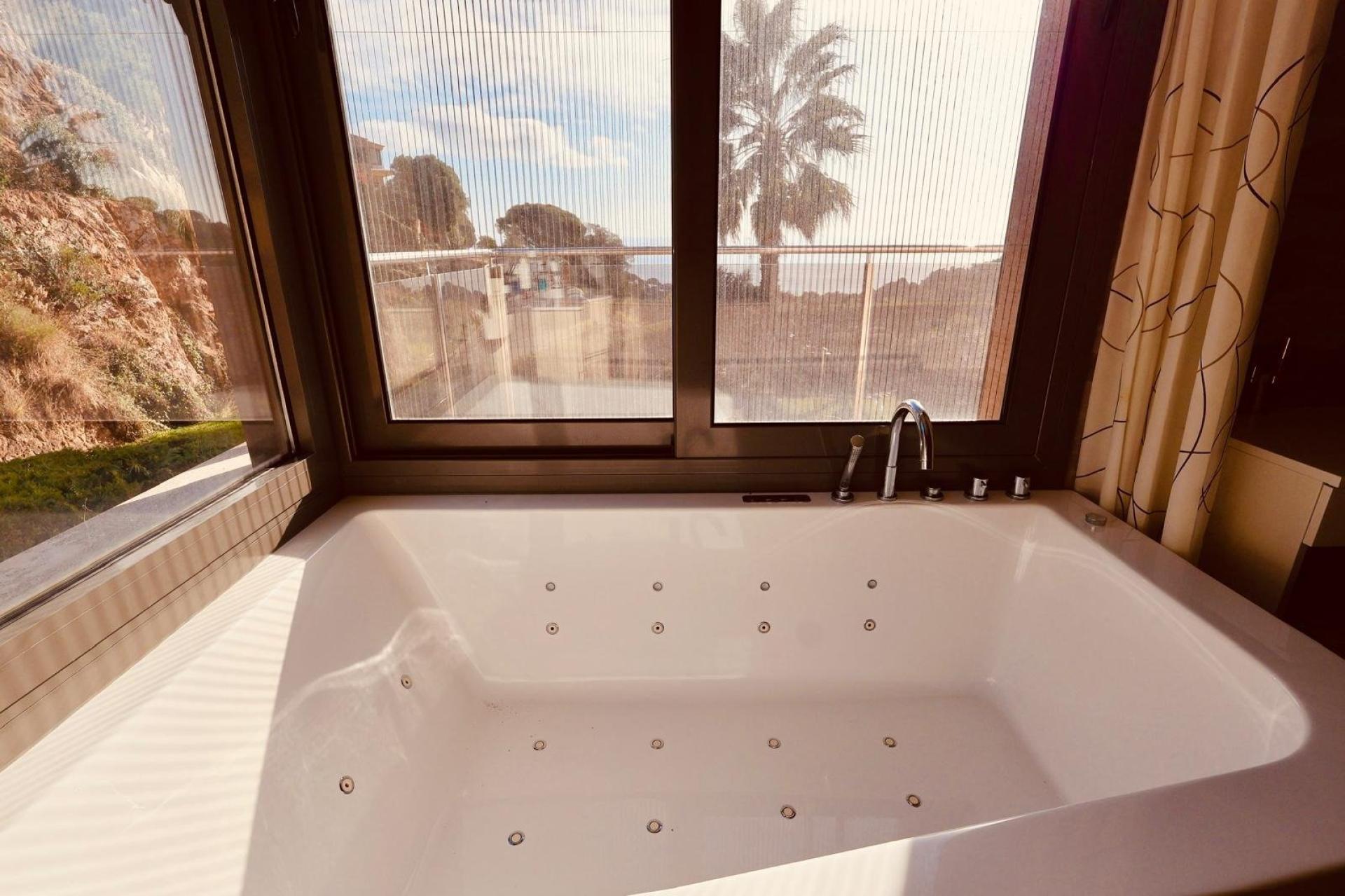 Photo 35 de l'annonce.