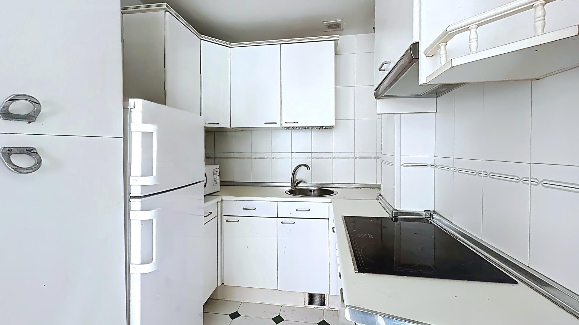 Photo 14 of the listing.