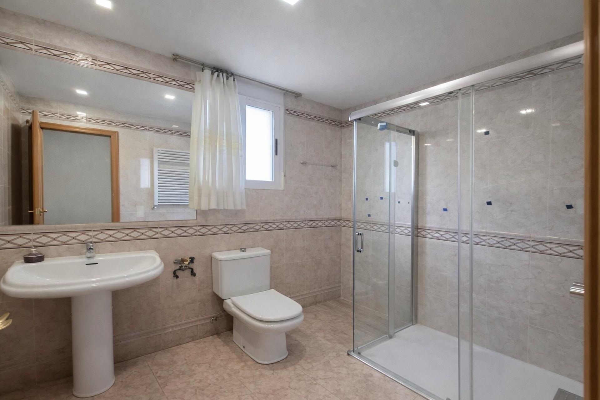 Photo 18 de l'annonce.