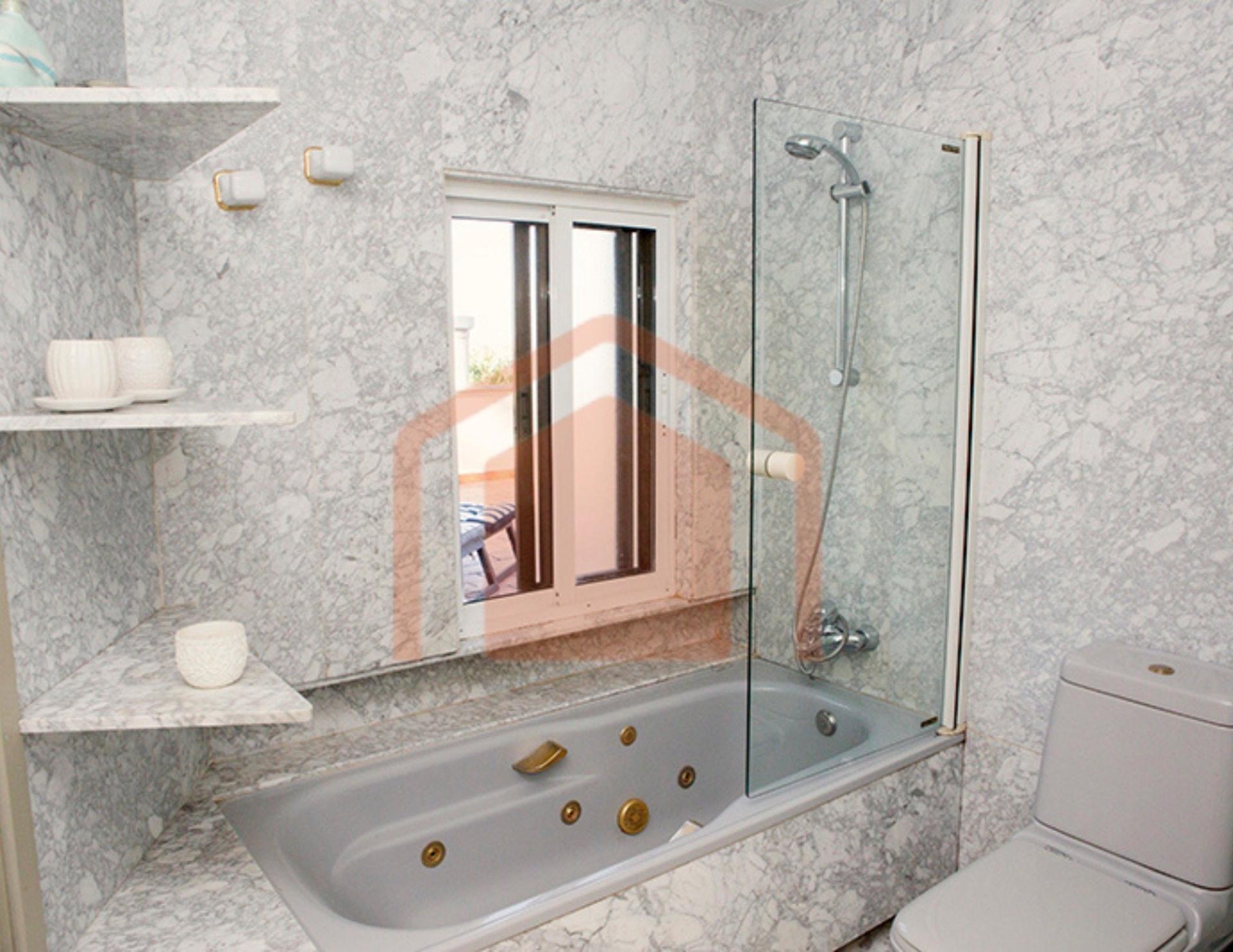 Photo 28 de l'annonce.