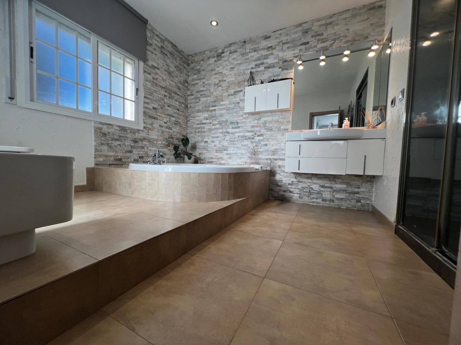 Photo 14 de l'annonce.