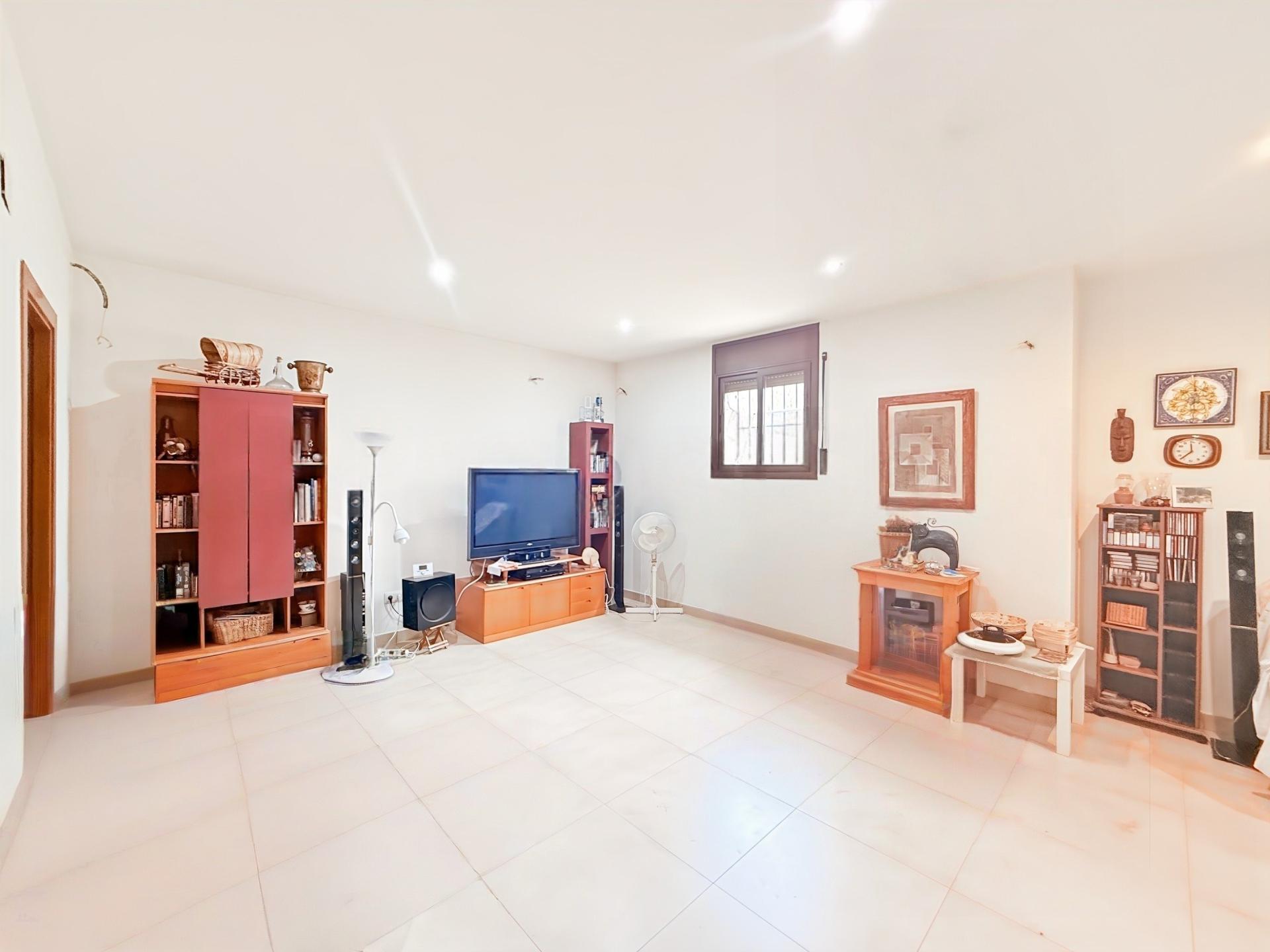 Photo 45 de l'annonce.