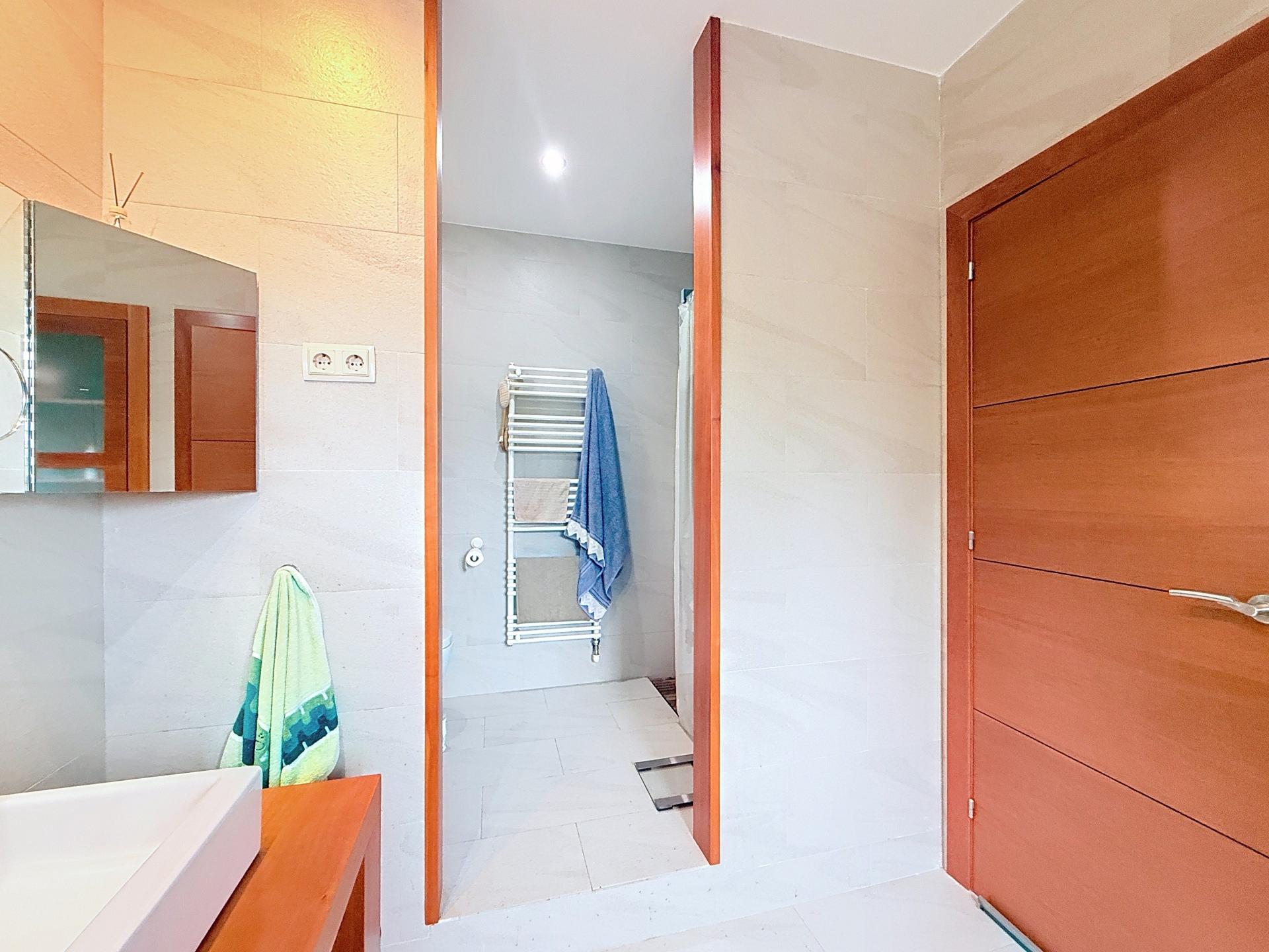 Photo 42 de l'annonce.