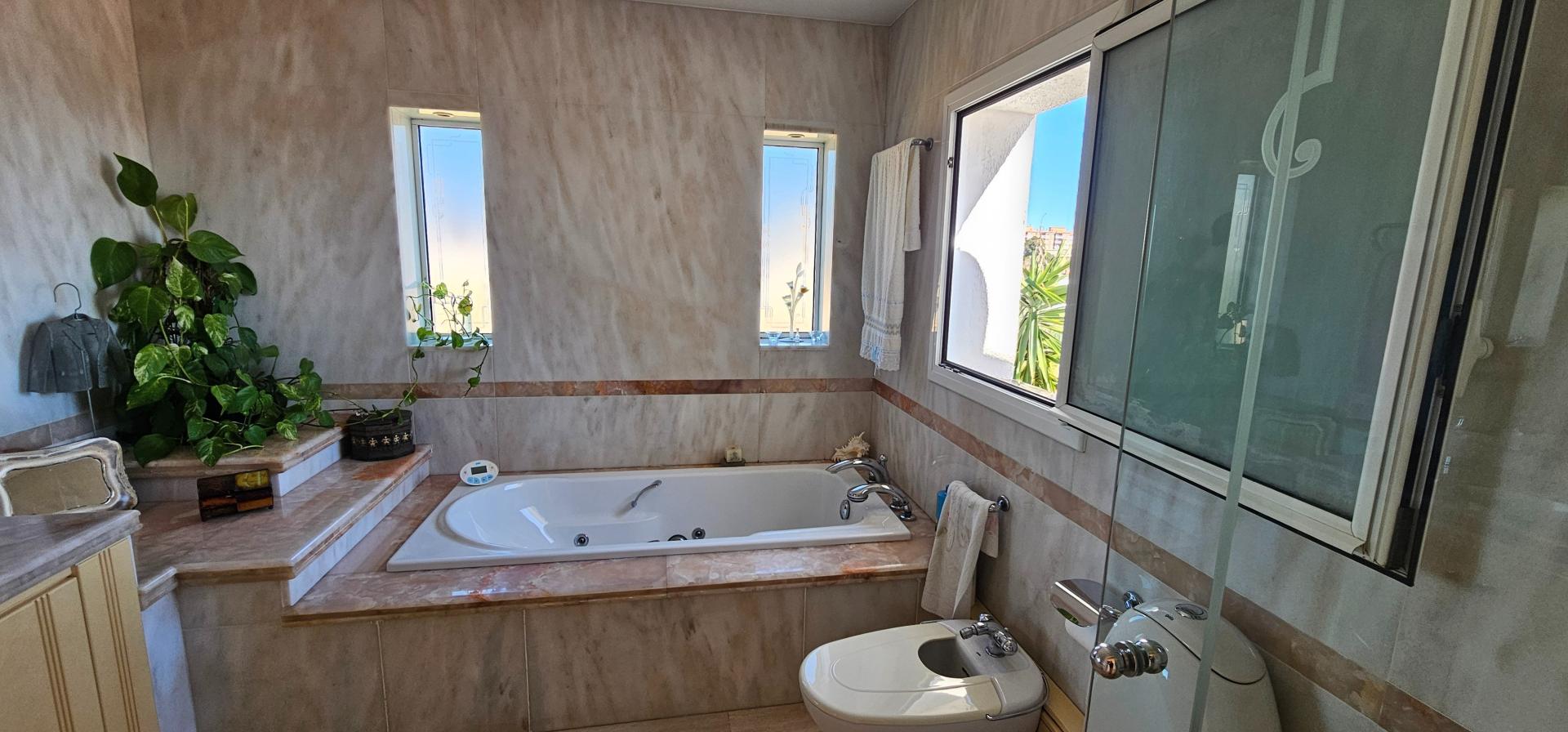 Photo 34 de l'annonce.