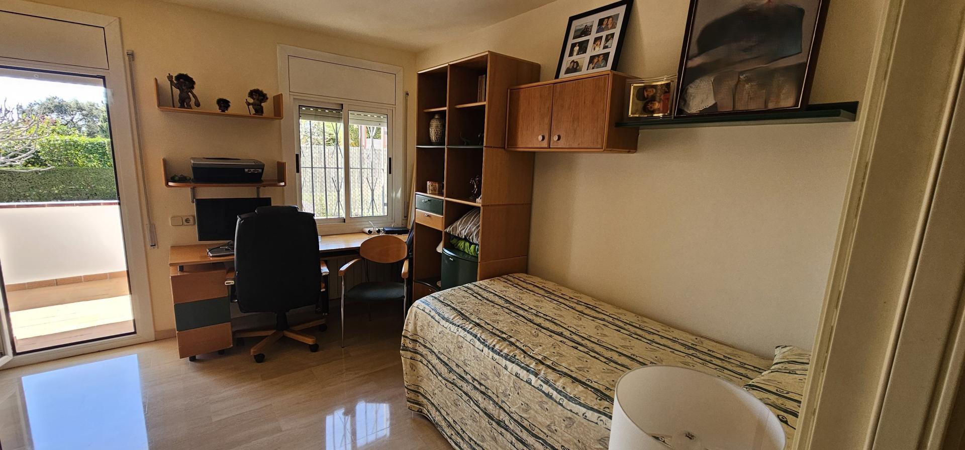 Photo 37 de l'annonce.