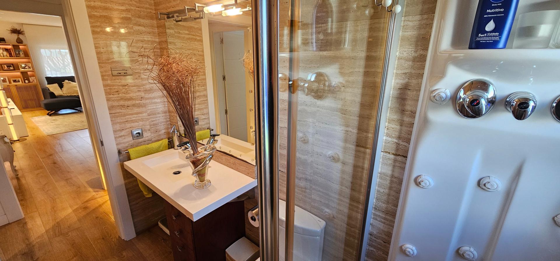 Photo 21 de l'annonce.