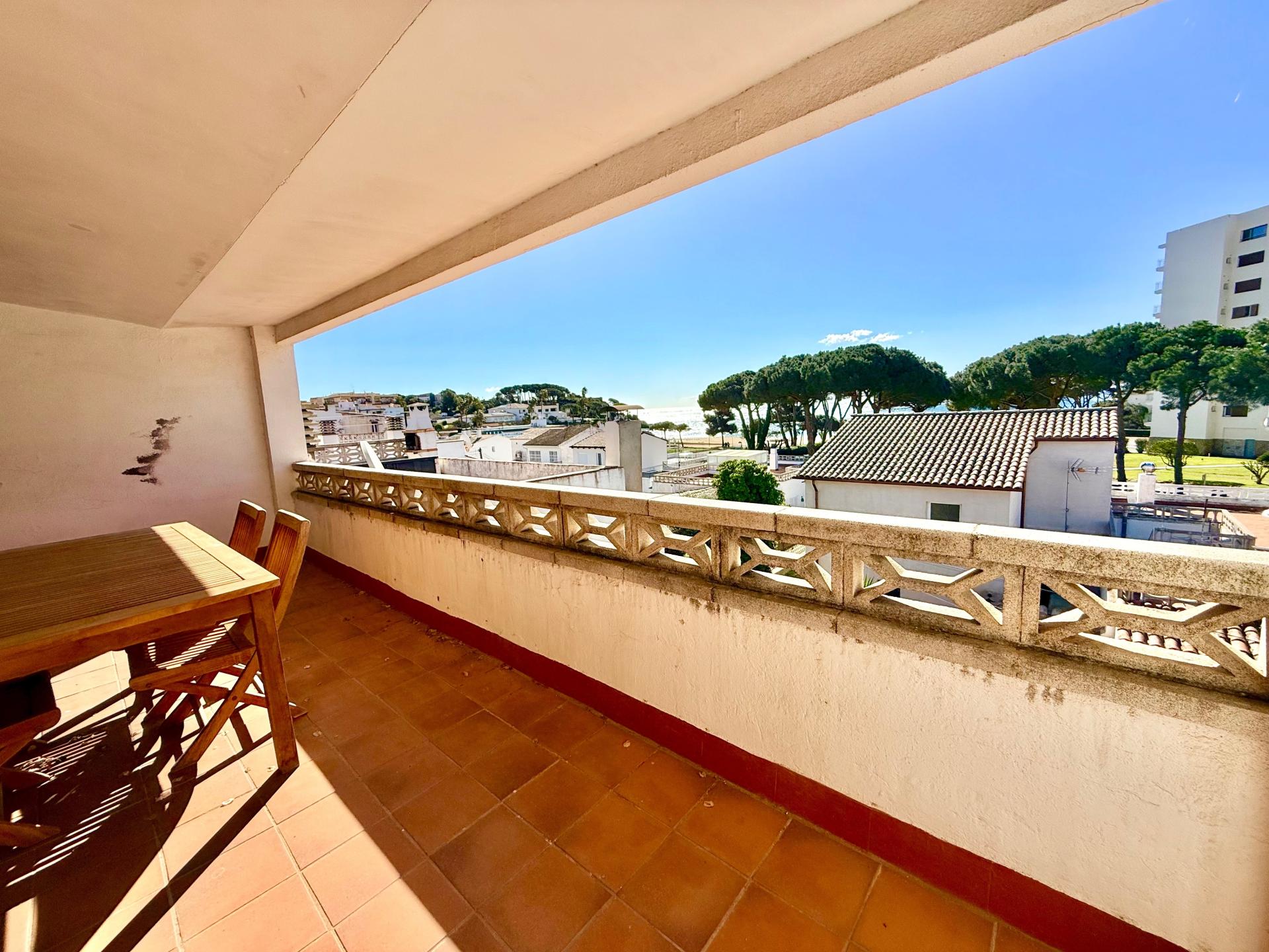 Photo 7 of the listing.