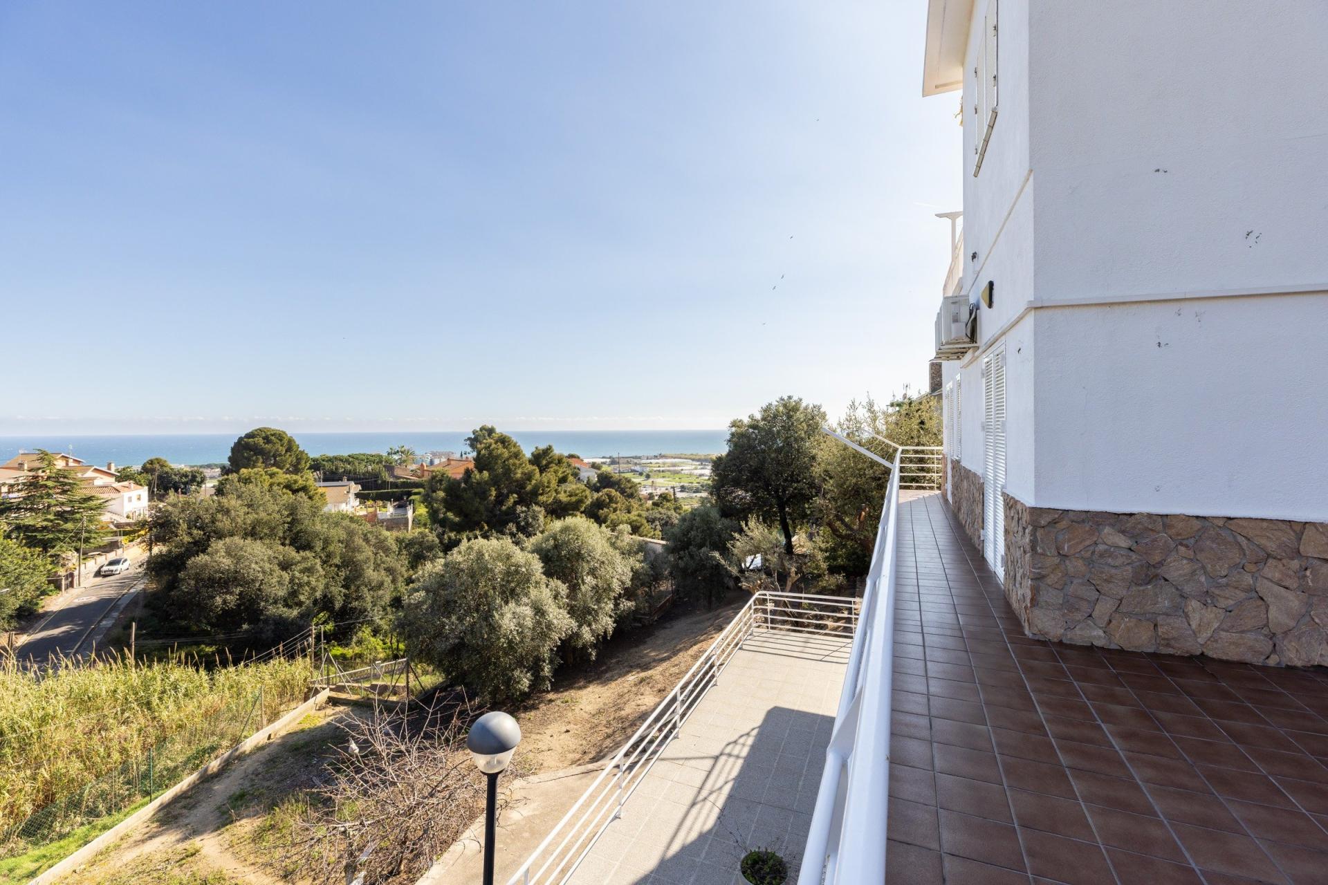 Photo 33 de l'annonce.