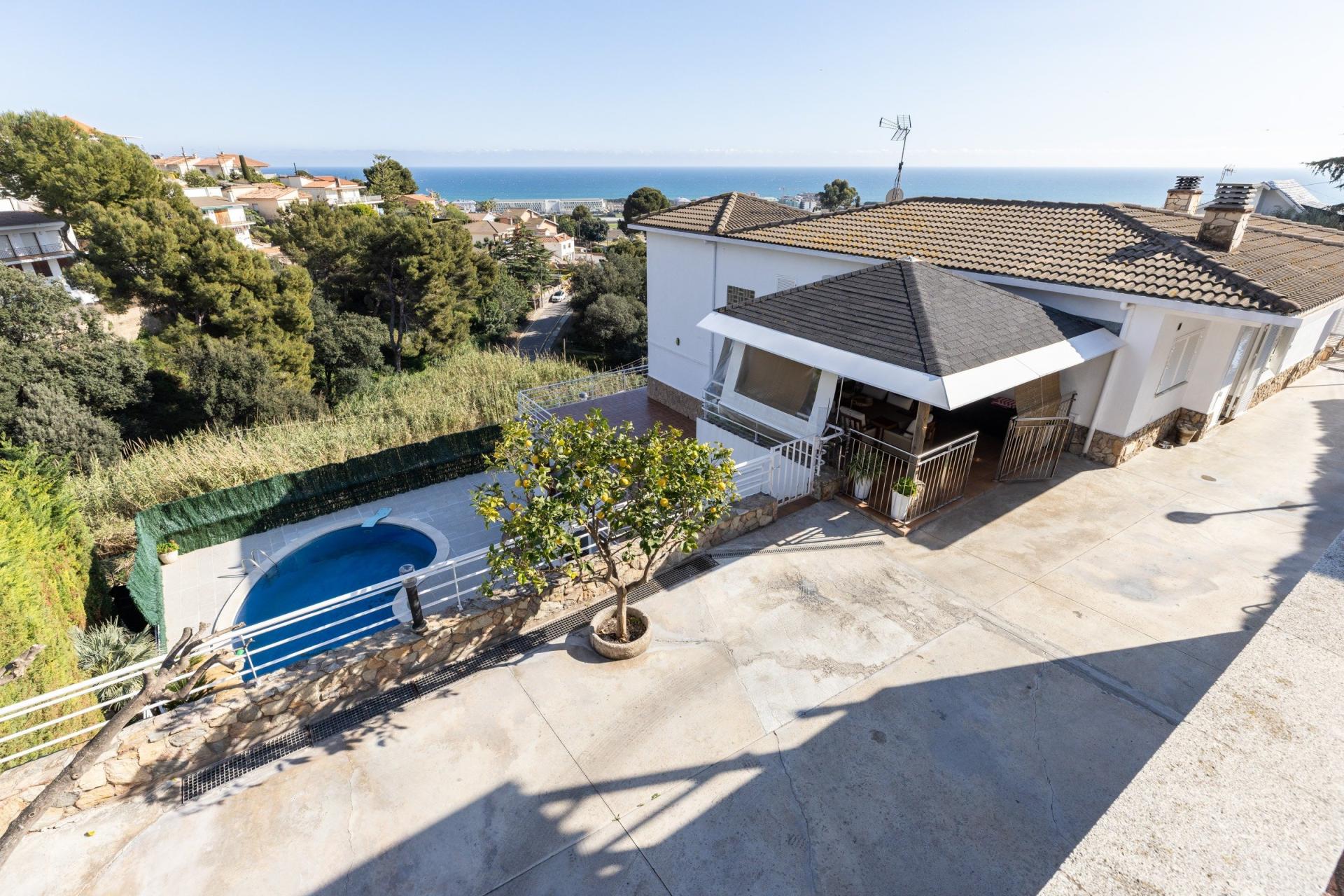 Photo 48 de l'annonce.