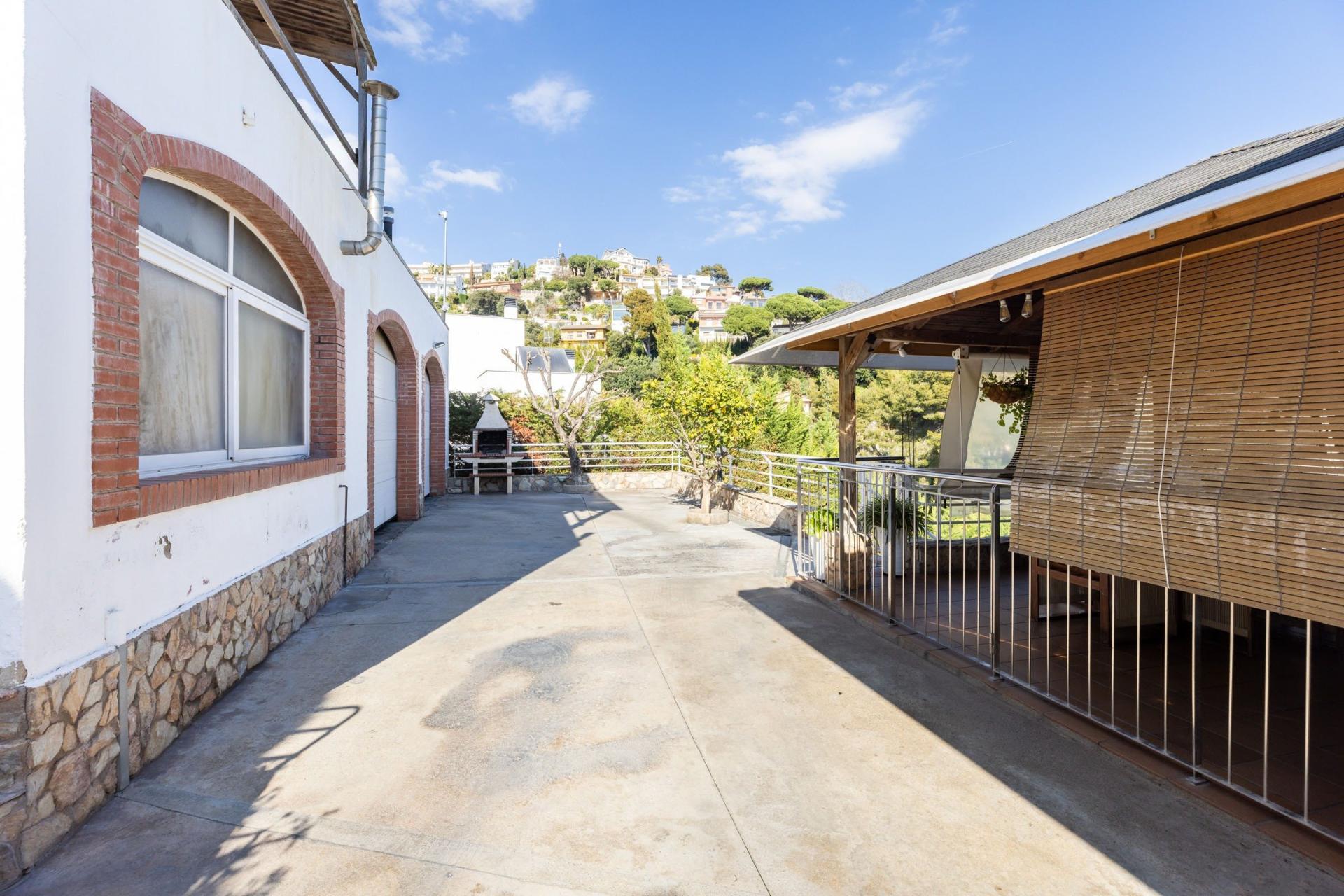 Photo 39 de l'annonce.